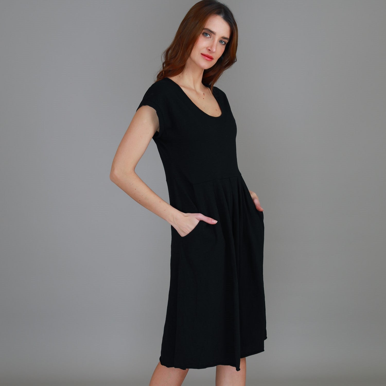london club dresses Robyn Black Sweetheart-Neck Maxi Dress – L Elegant Black Pleated Midi collection: hemster Color:Cream White