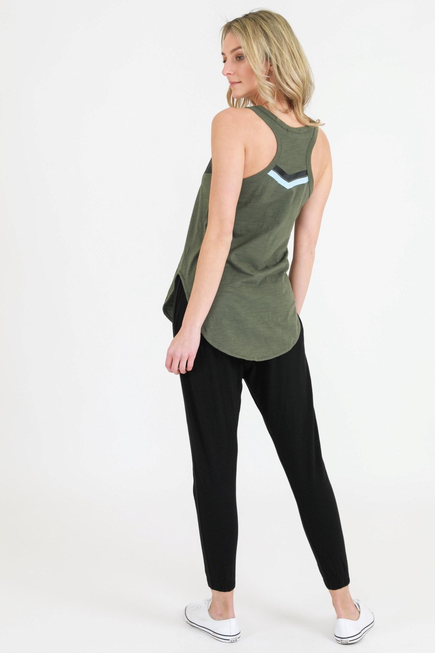 high neck black singlet #color_khaki