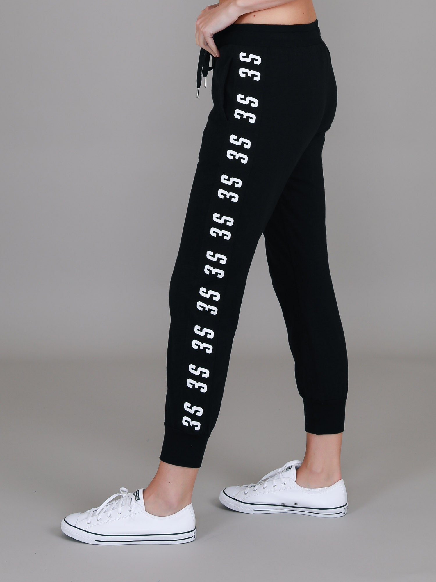 tracksuit bottoms womens #color_black