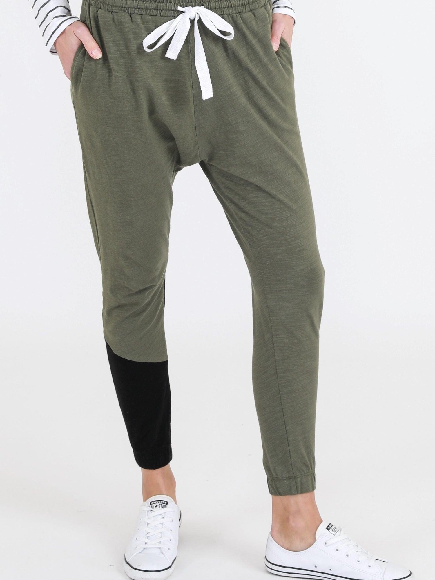 jogger style pants #color_khaki