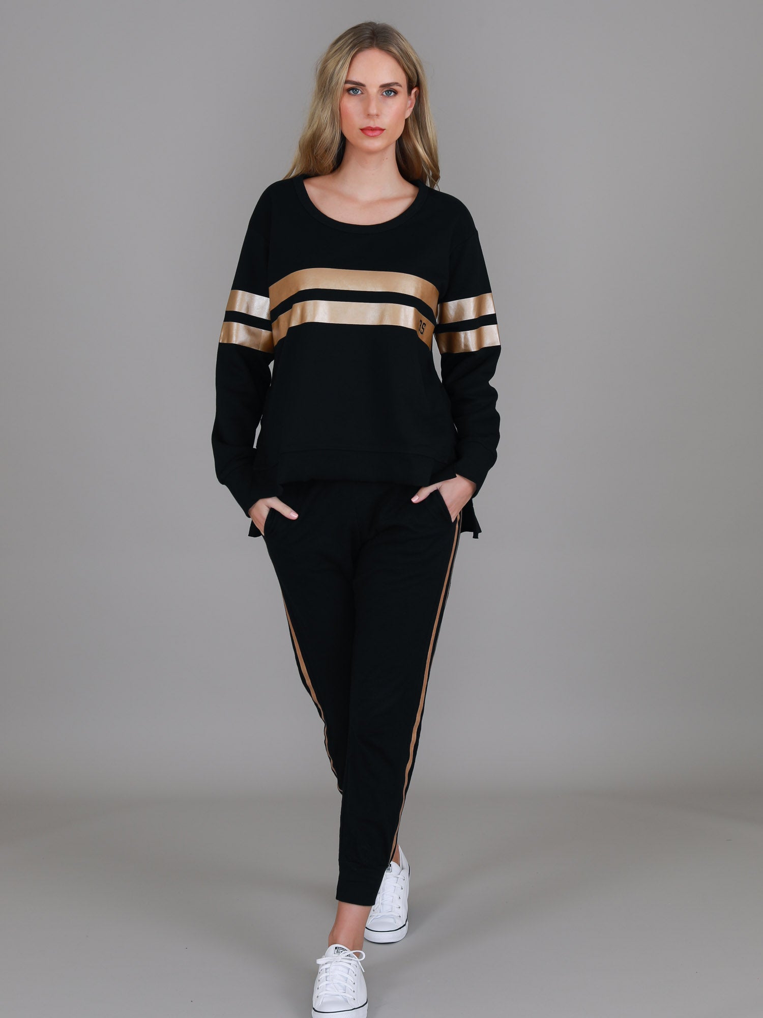 black sweatshirt women #color_black/gold