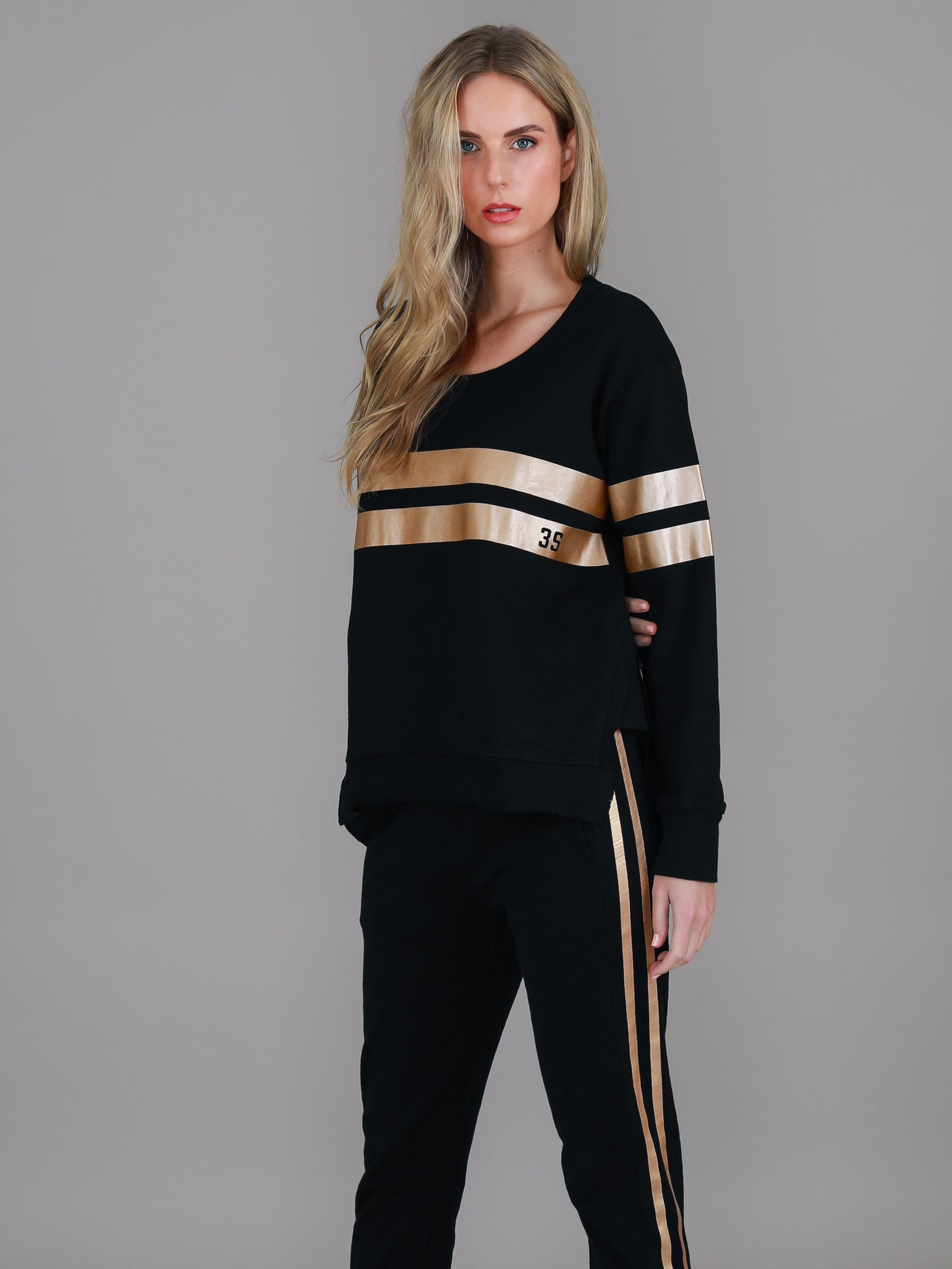 black crew neck sweatshirt #color_black/gold