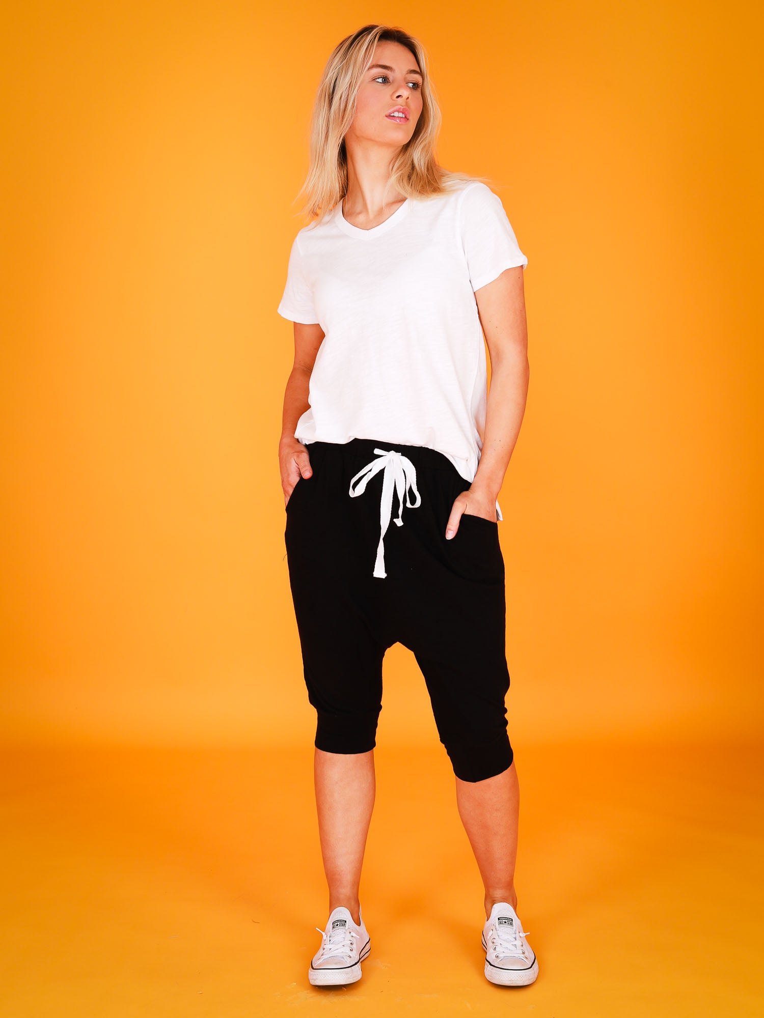 3/4 shorts womens #color_black