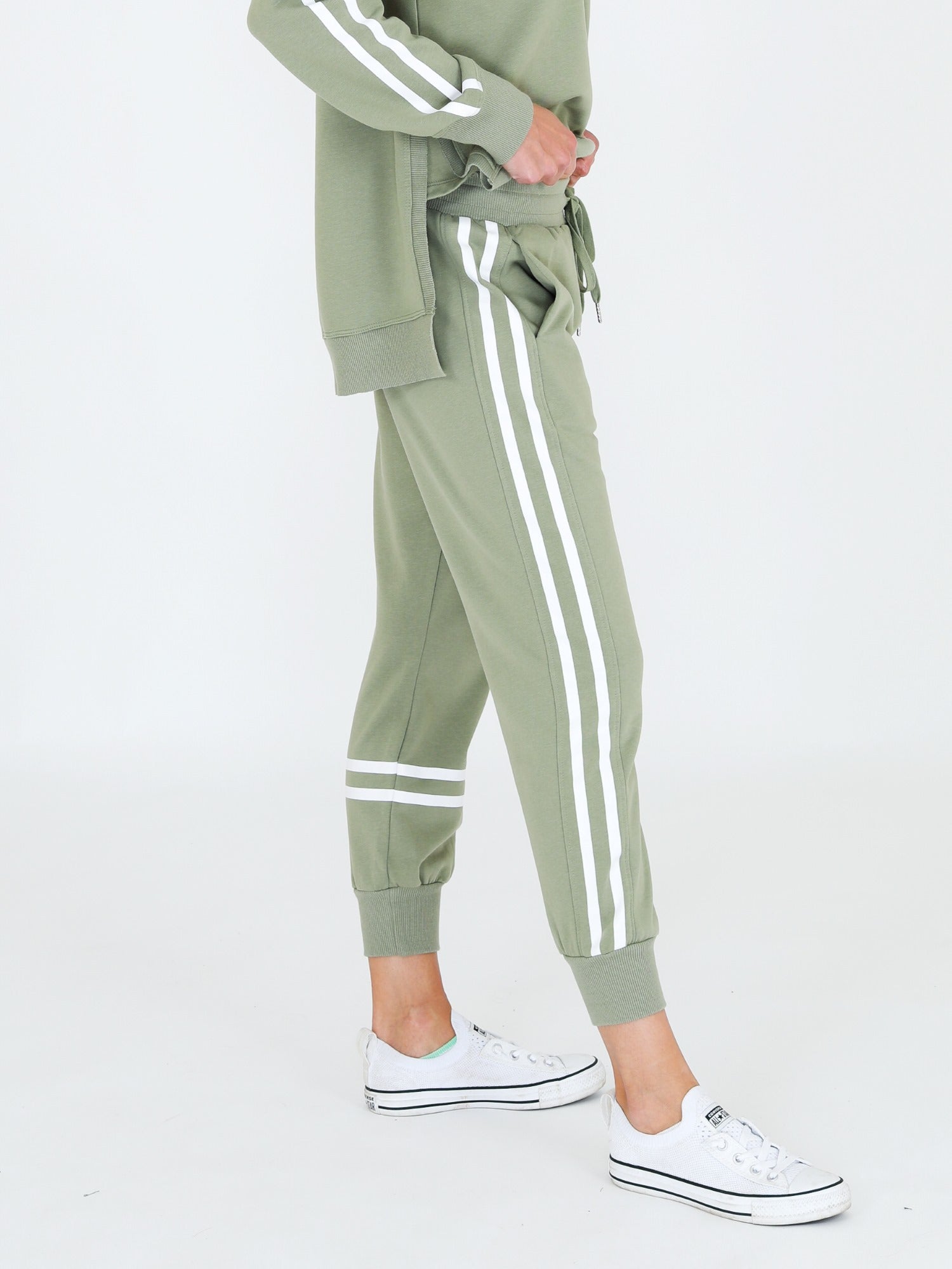 Tracksuit Pants Women #color_sage leaf