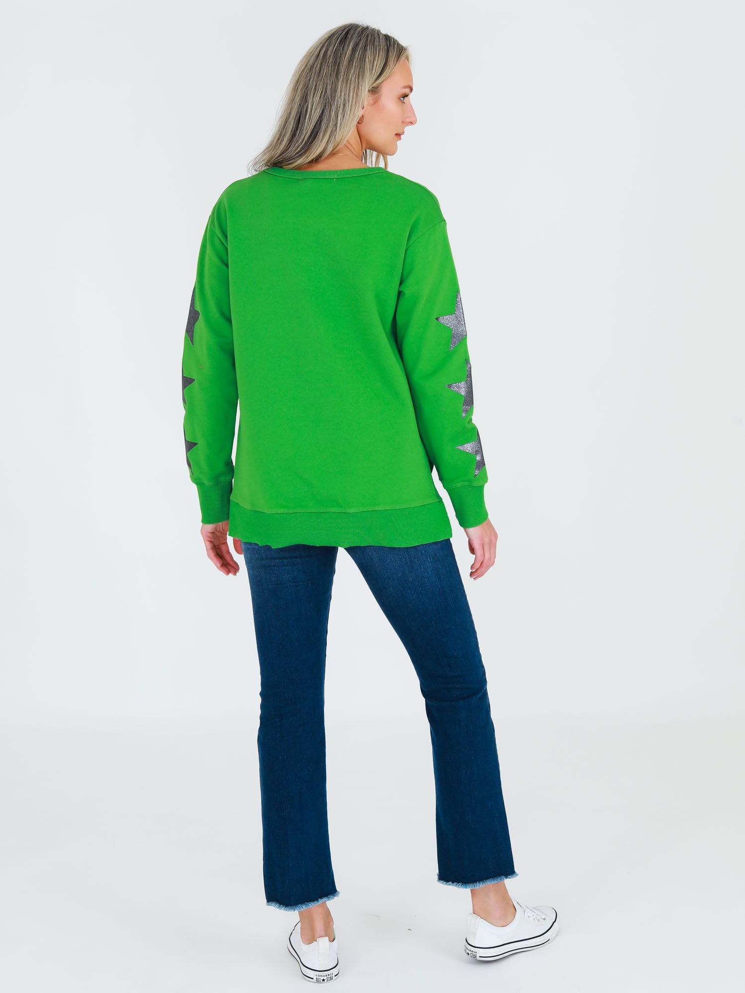 dark green jumper #color_nephrite