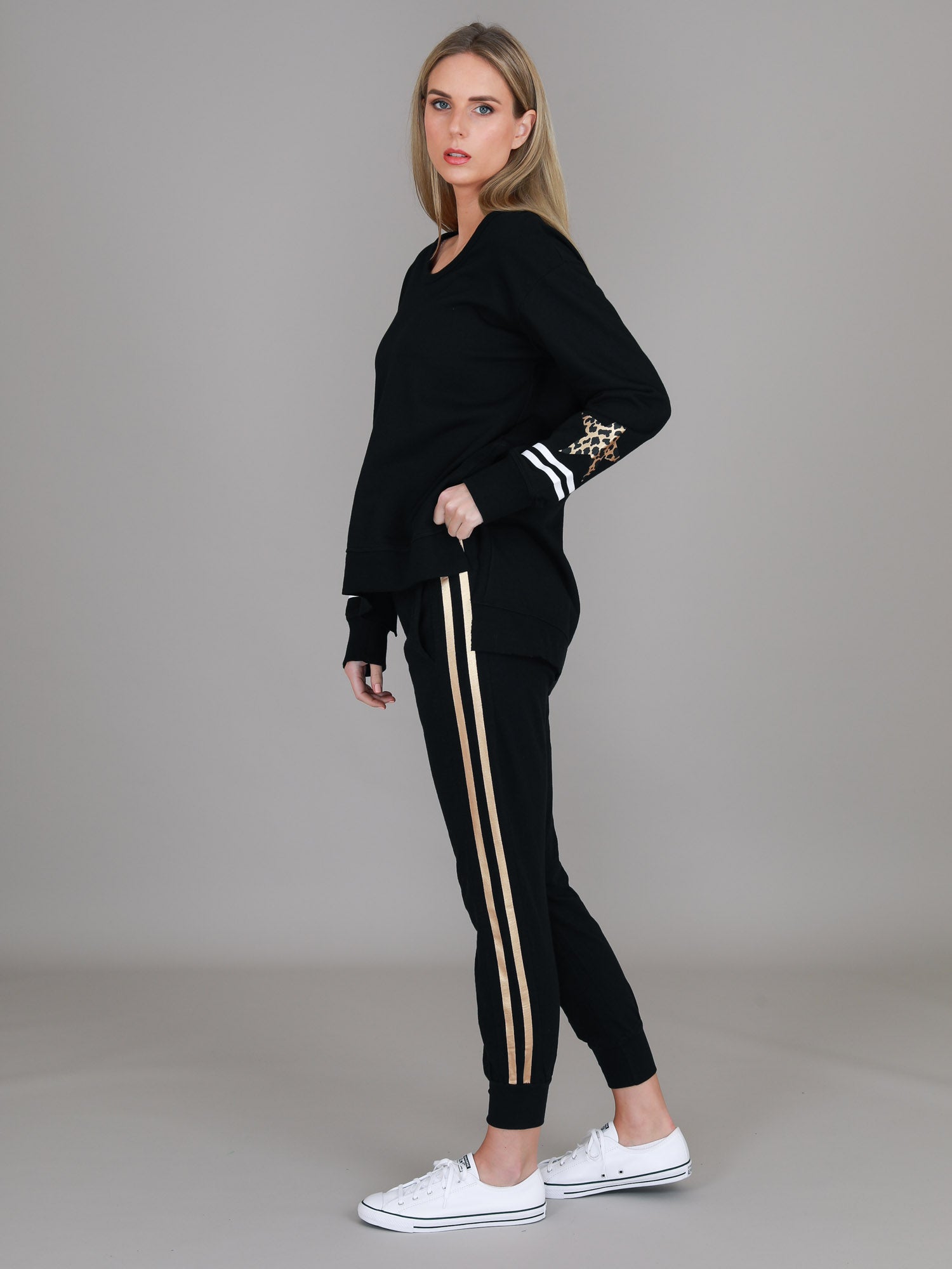 black jumpers #color_black