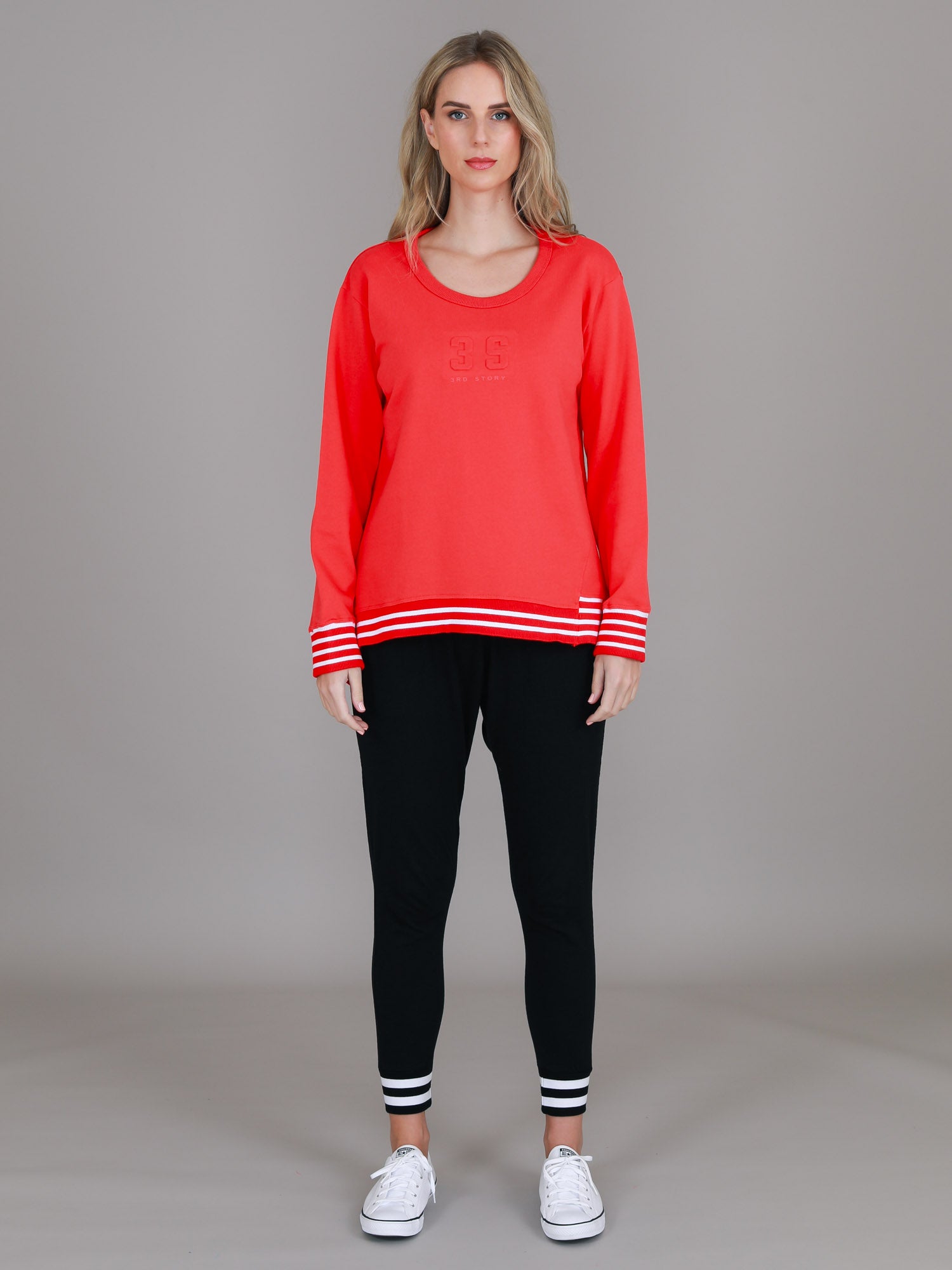 red oversized sweater #color_strawberry