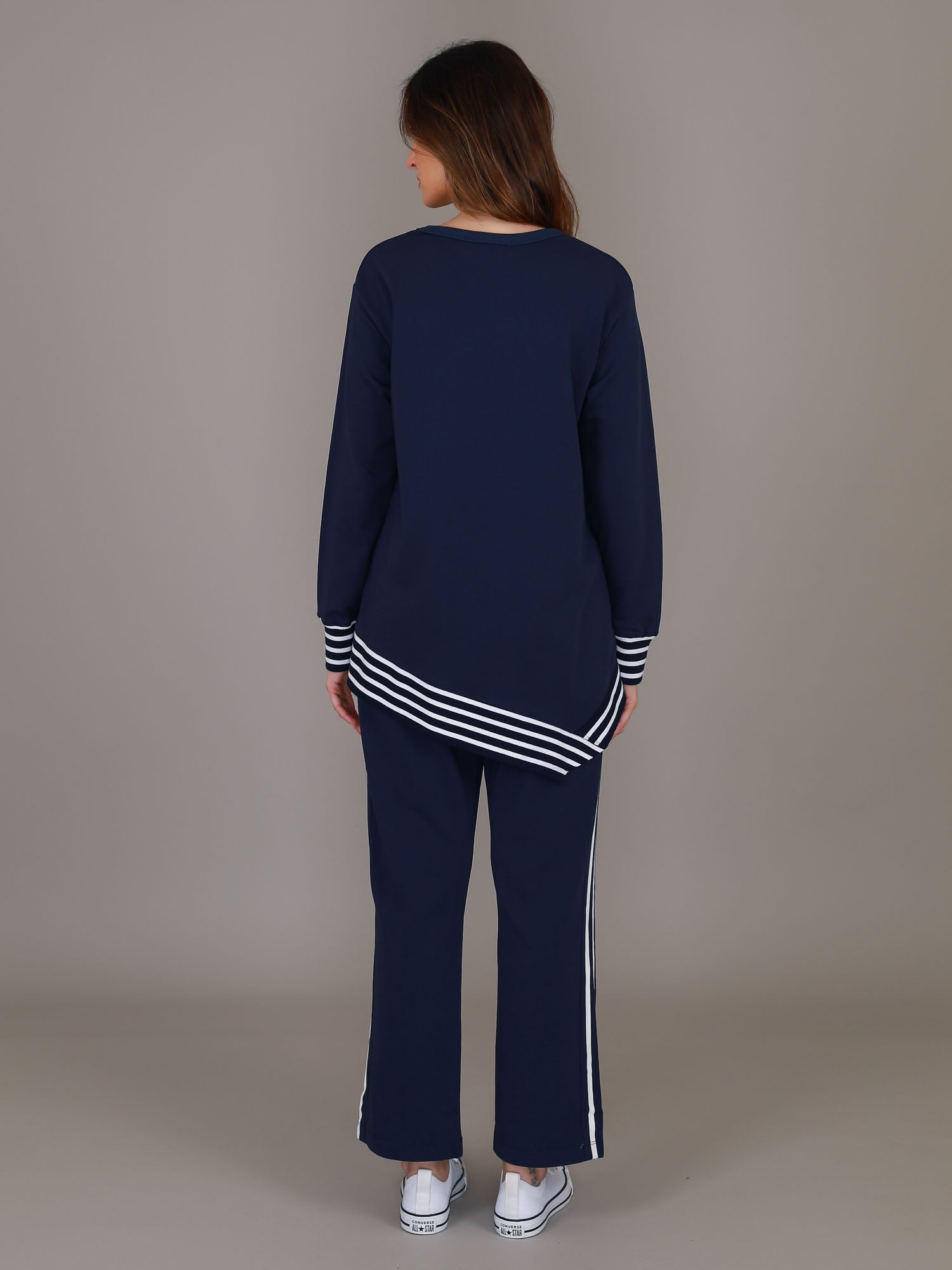 ink blue sweatshirt #color_ink drop