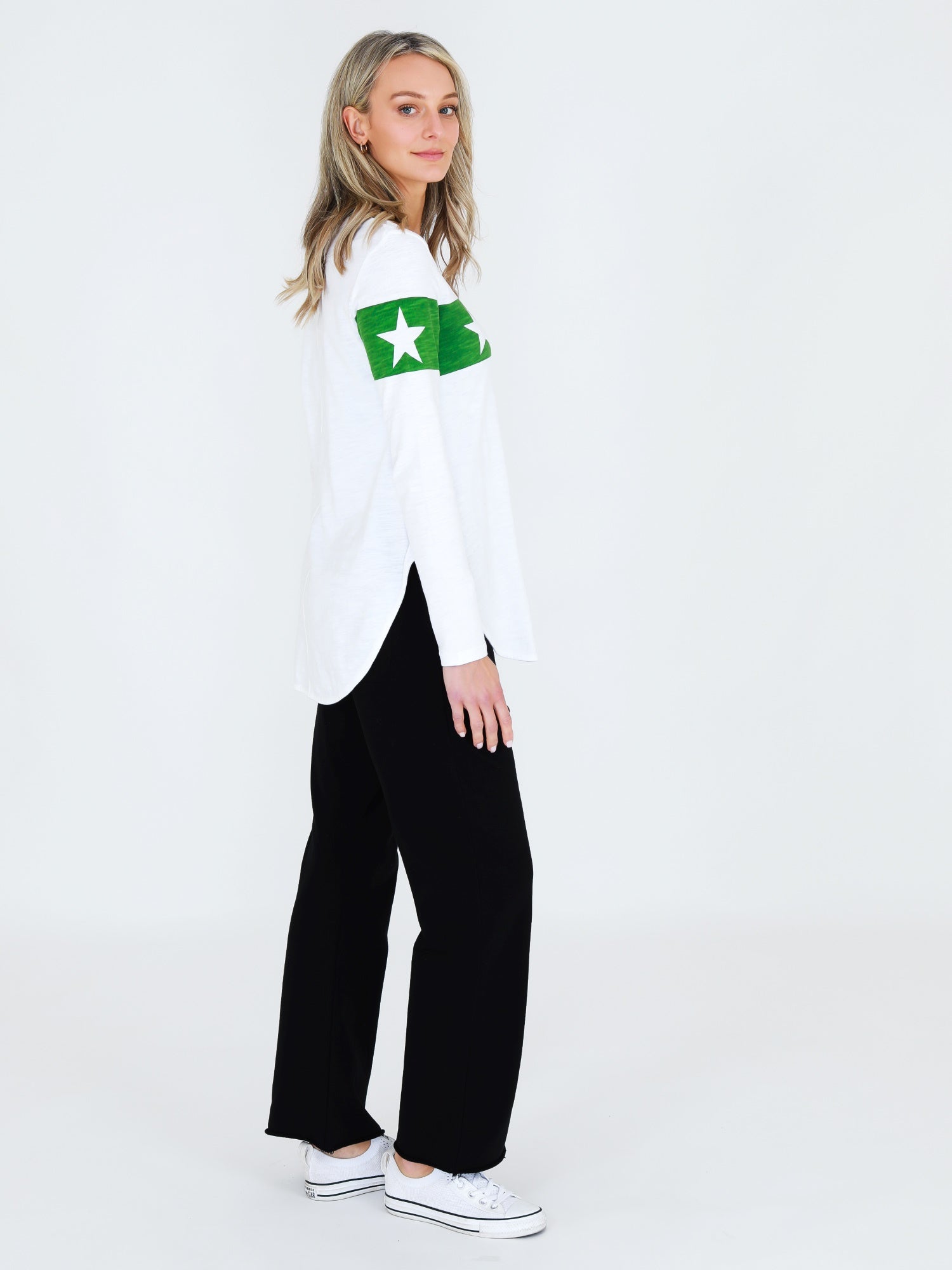 white top long sleeve #color_nephrite