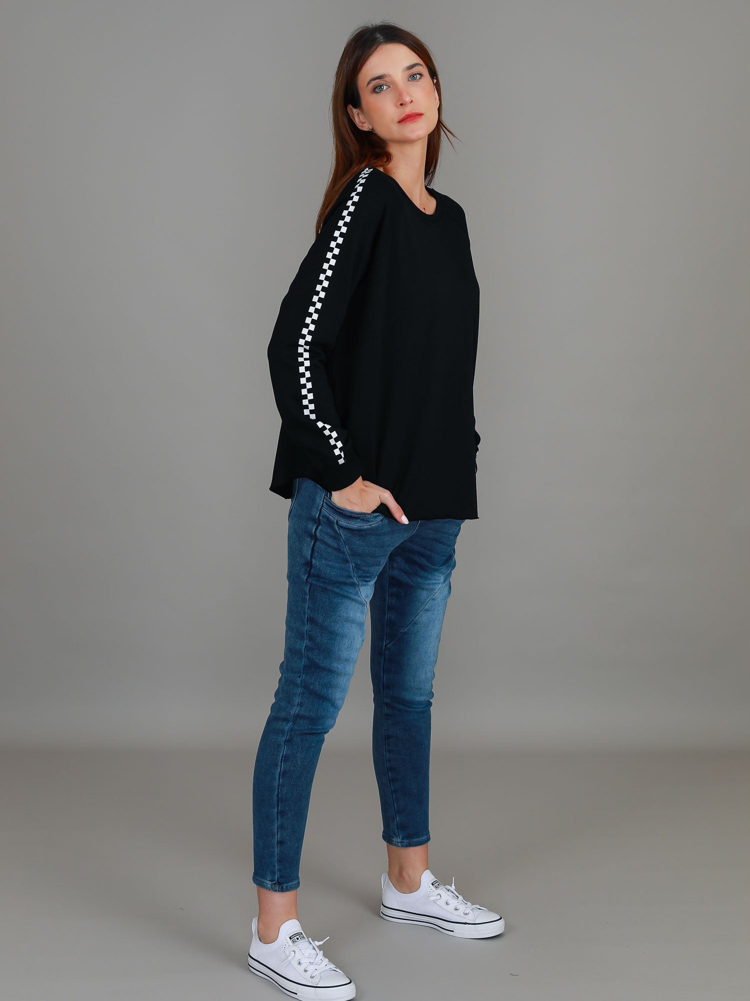 womens black sweatshirt #color_black