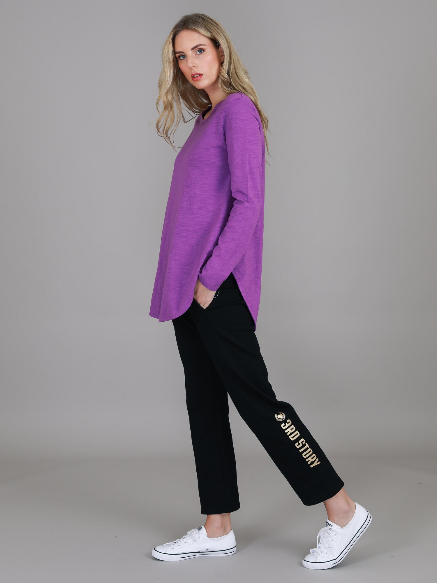 long sleeve low cut top #color_grape