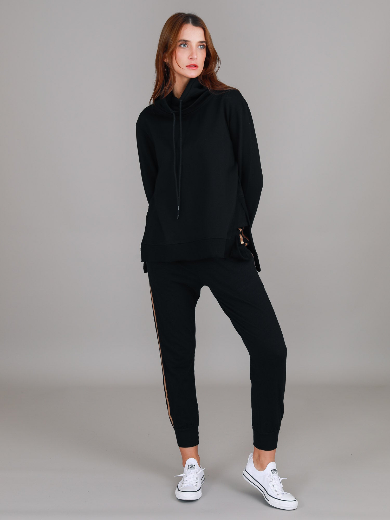 black sweatshirt women #color_black