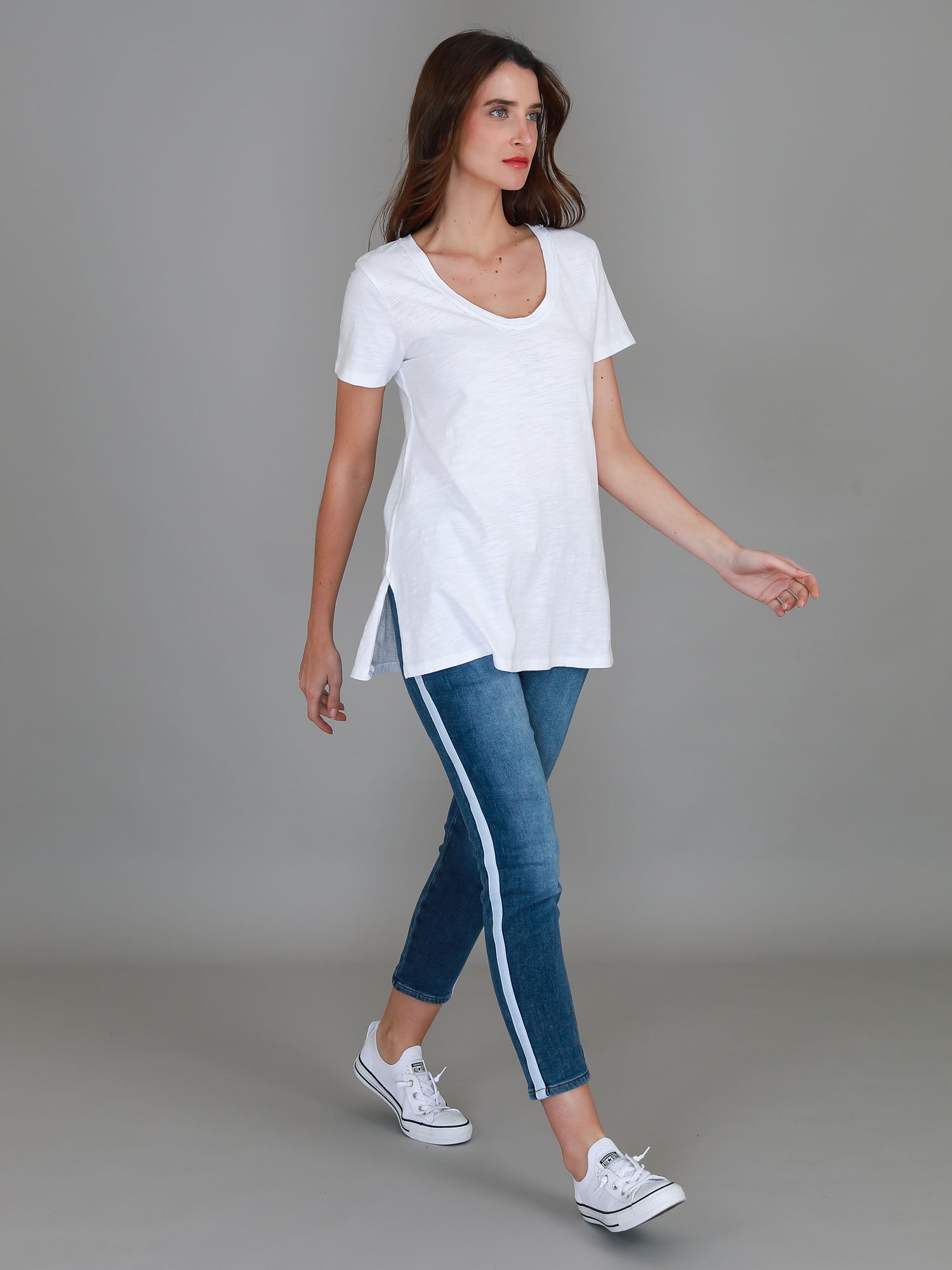women's basic tops #color_white