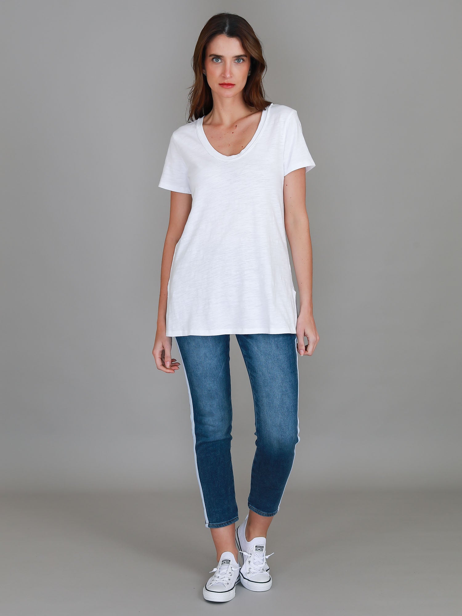 basic tops women #color_white