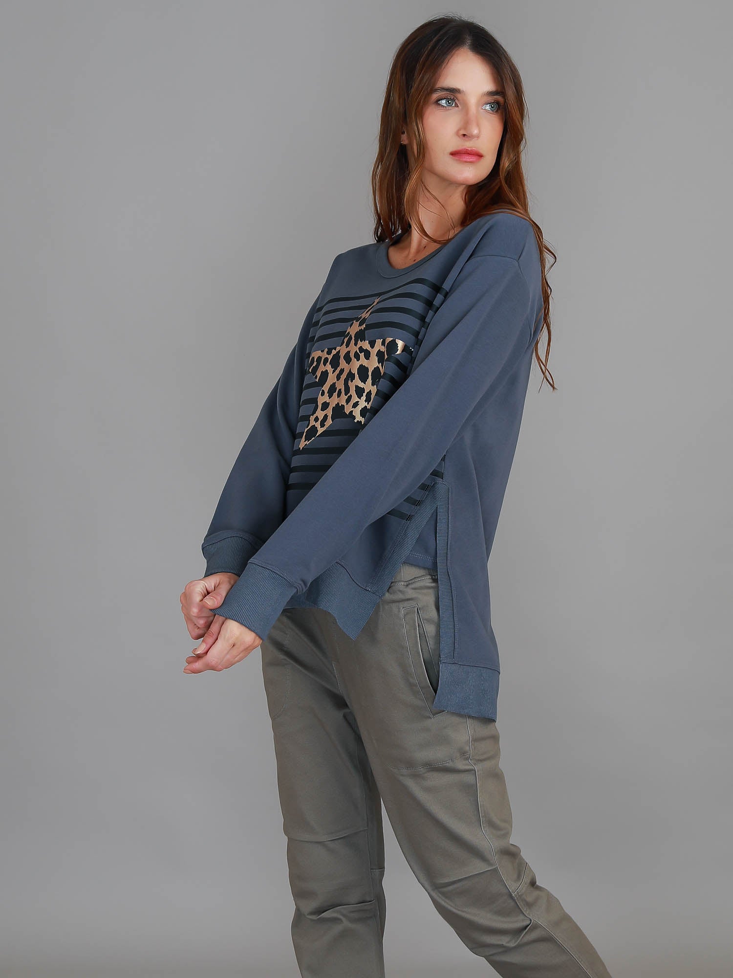 sweatshirts crew neck #color_charcoal