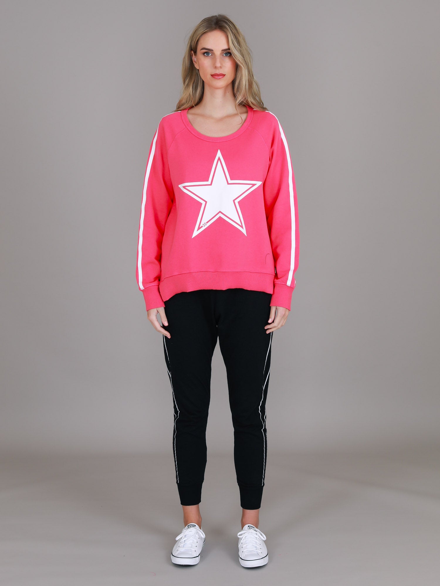 graphic sweatshirts #color_happy pink