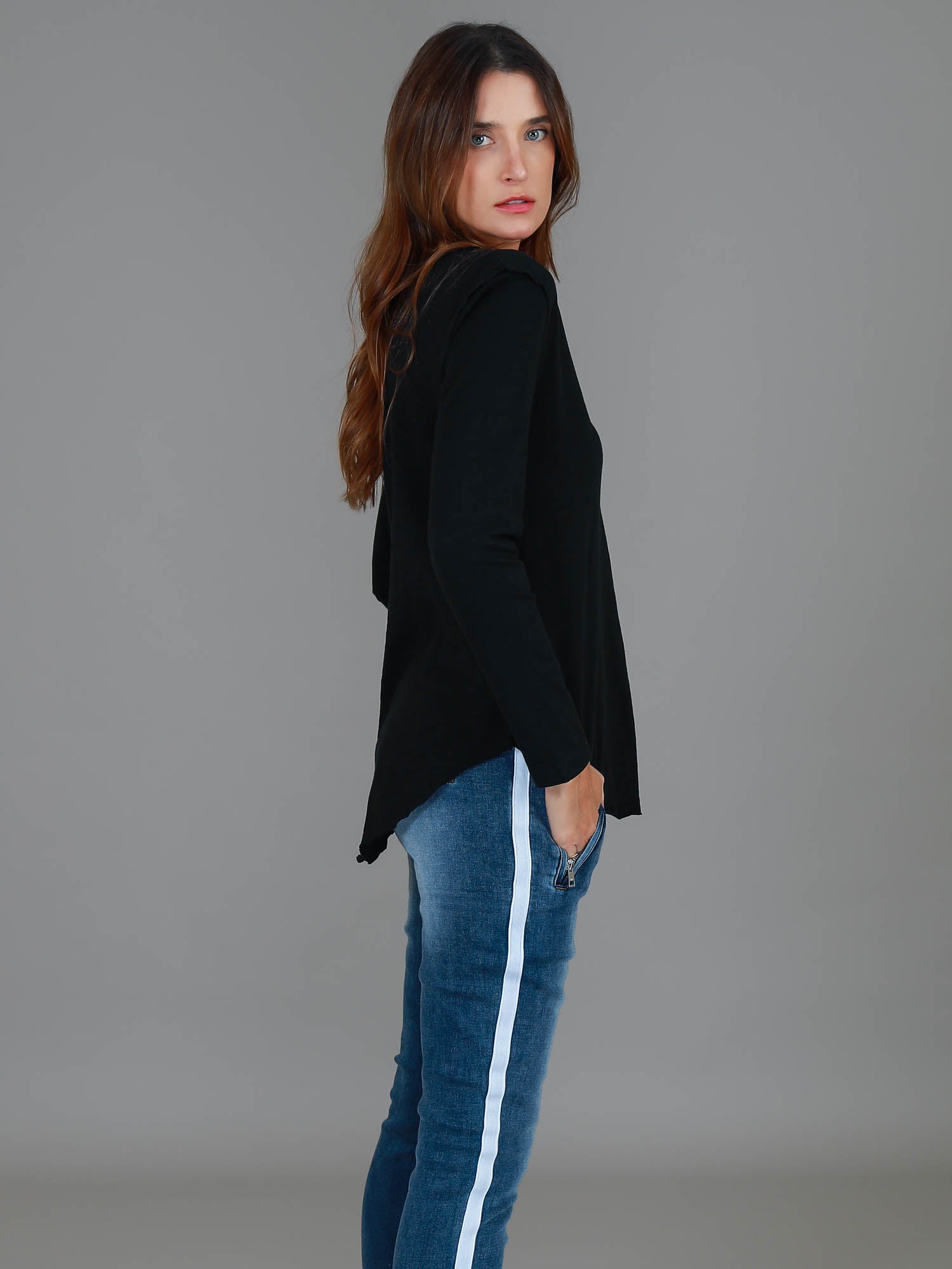 sleeve t shirt #color_black