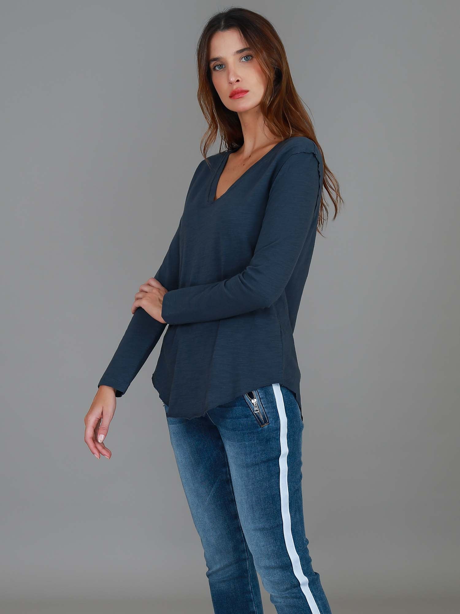 long sleeve t shirt near me #color_indigo