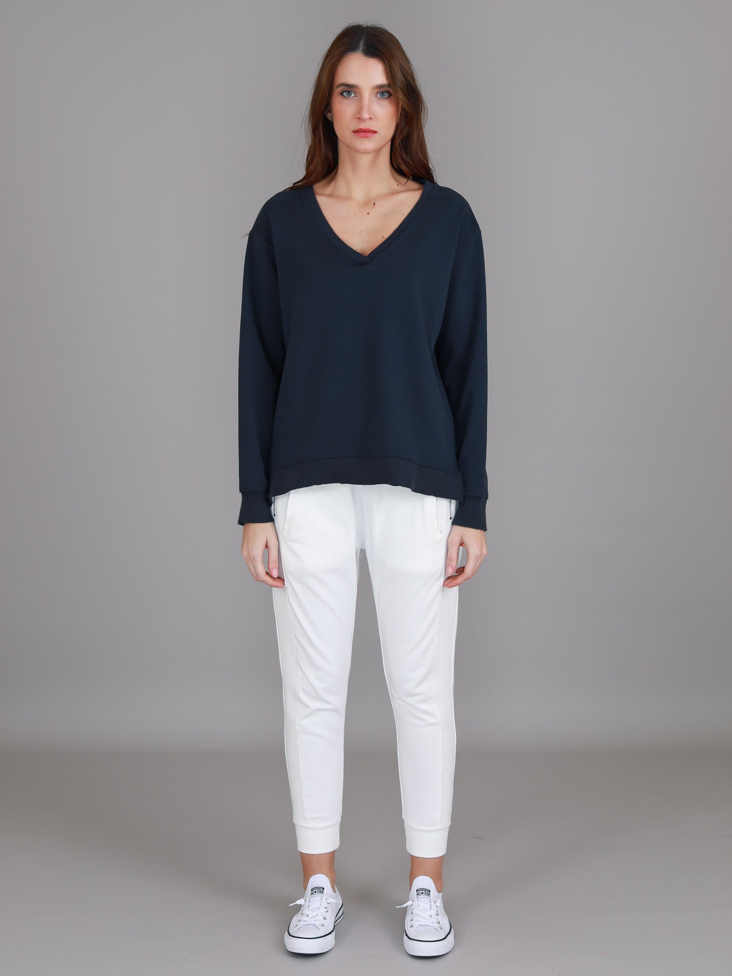 sweatshirt v neck #color_ink
