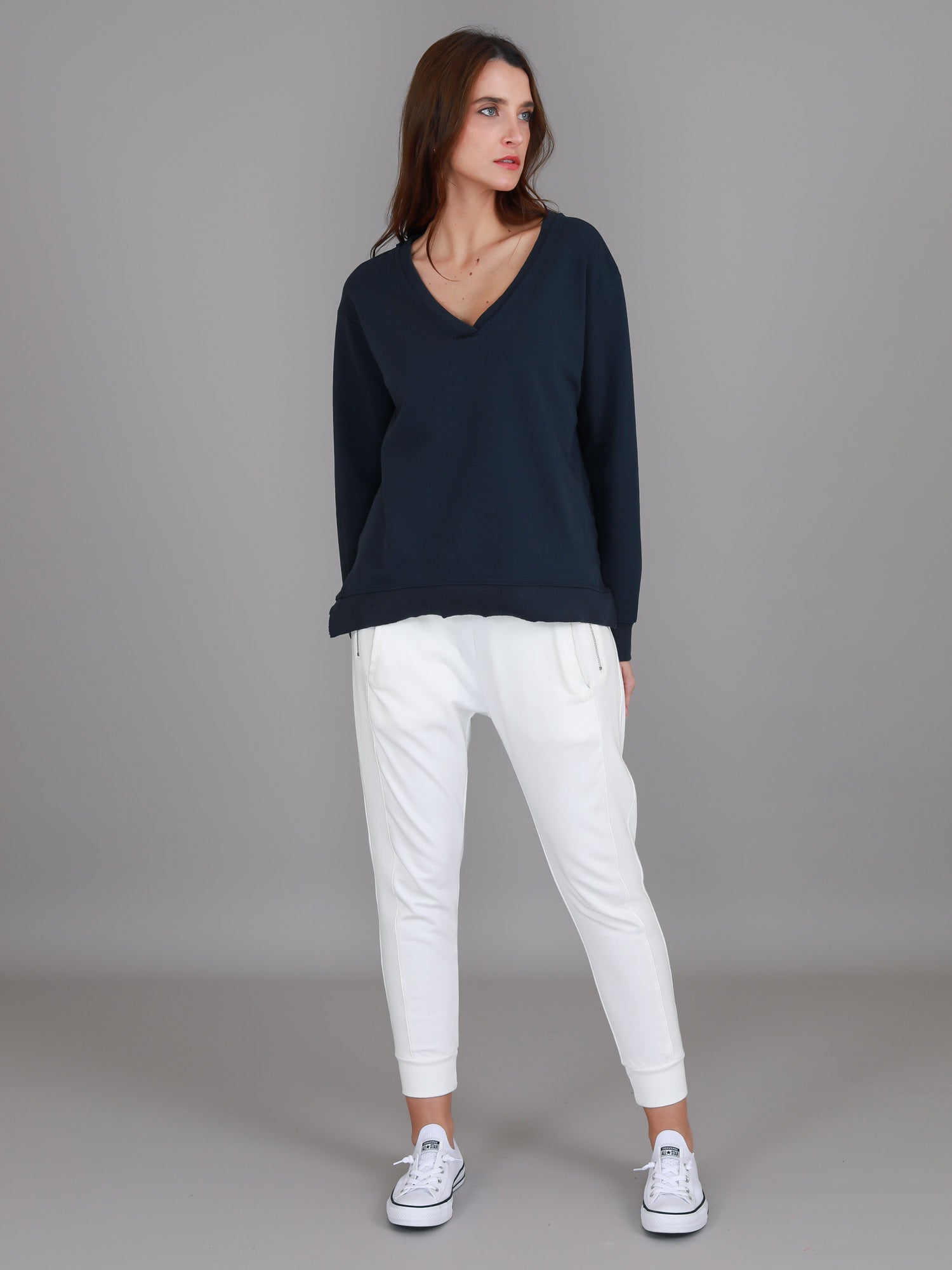 v neck sweatshirt women #color_ink