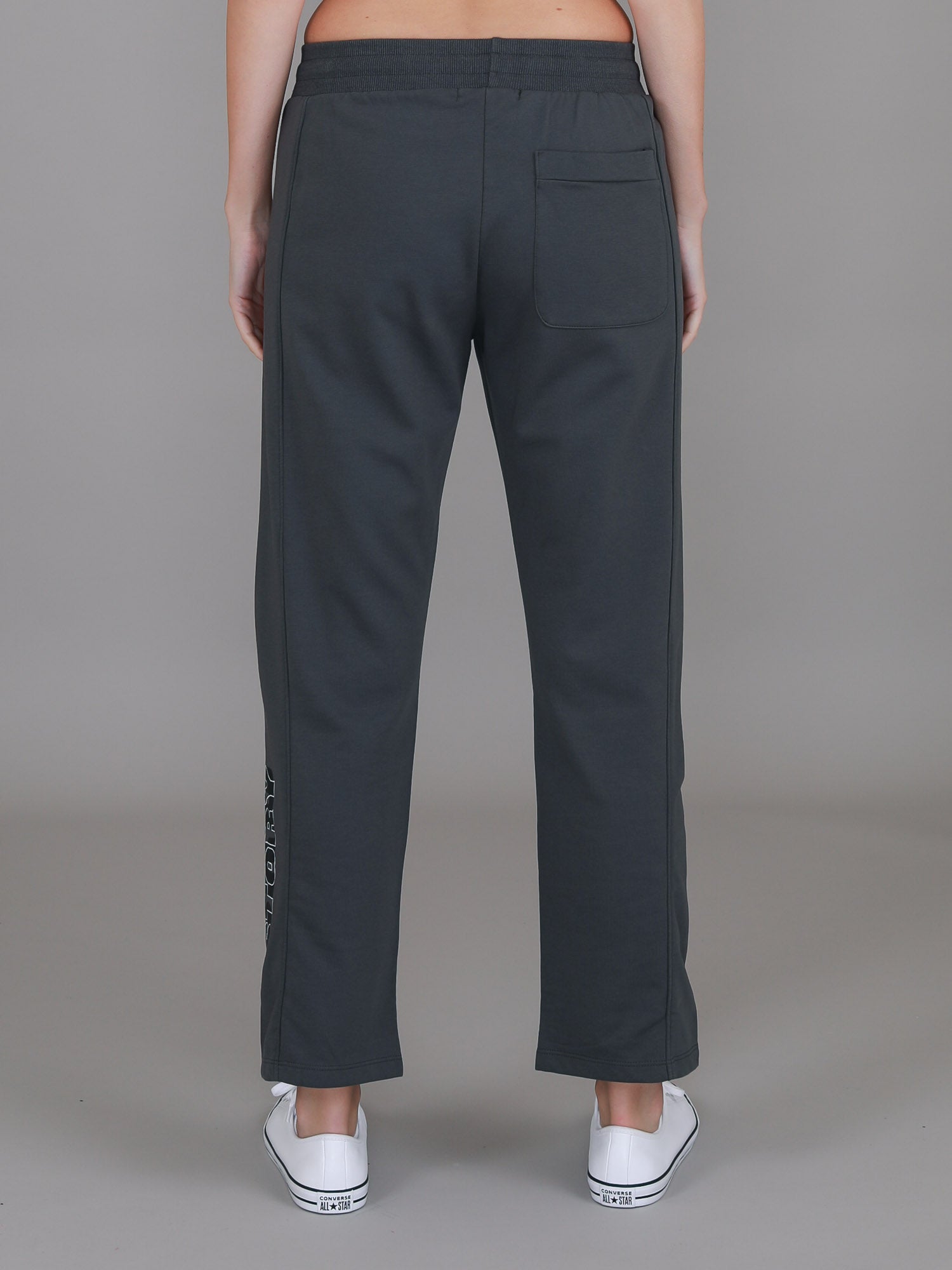 baggy sweats #color_charcoal