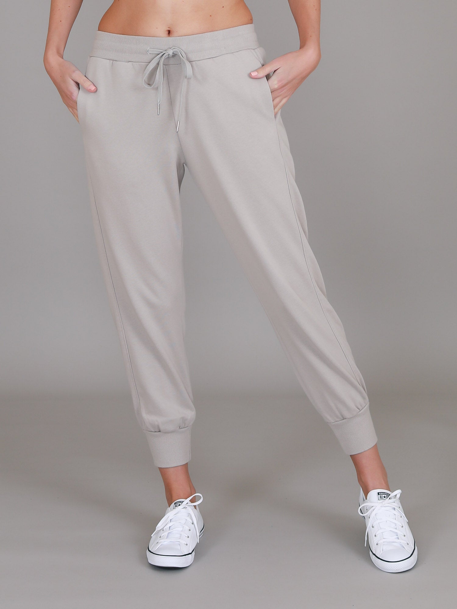 women's beige sweatpants #color_angora