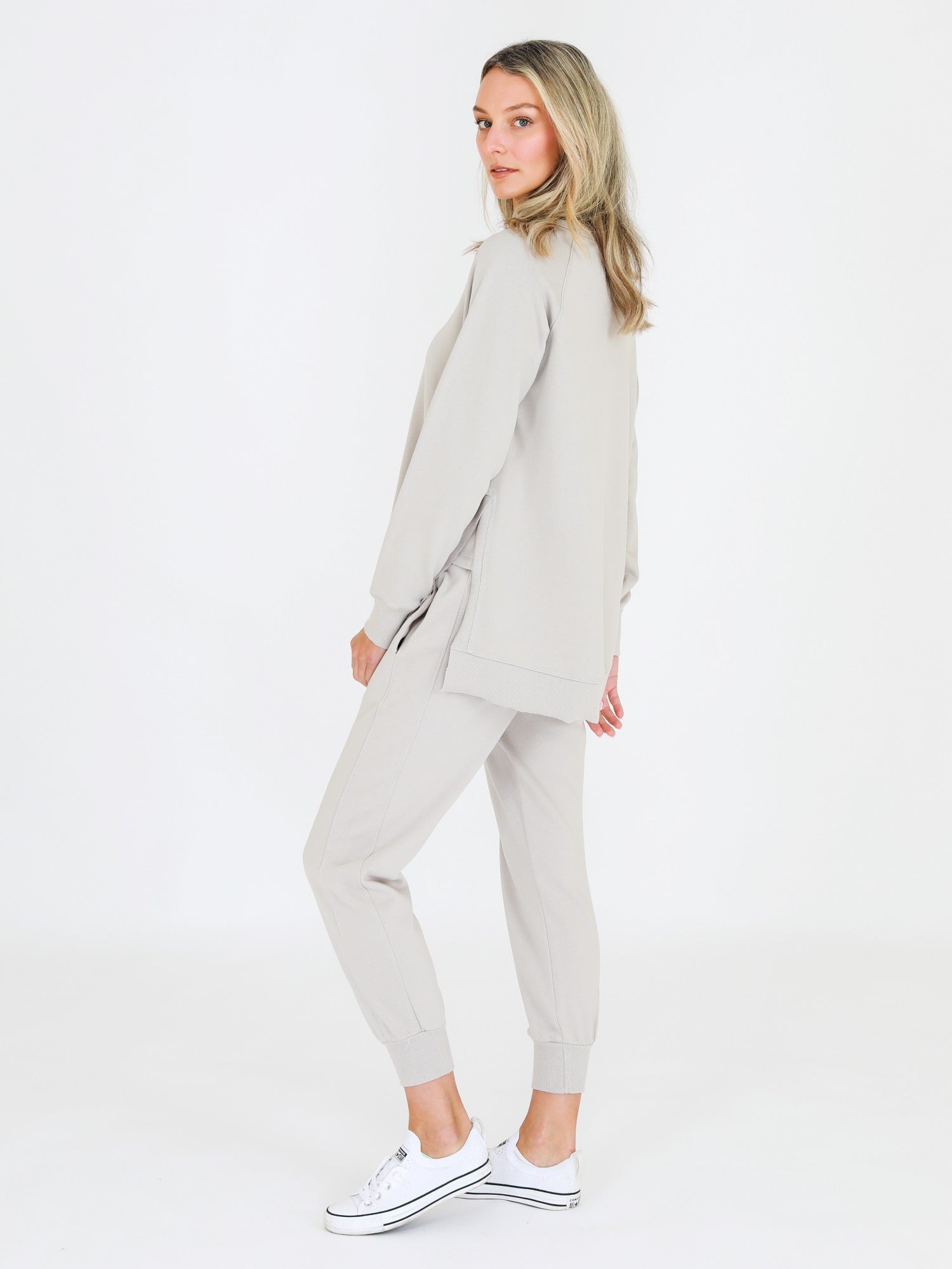 Ash Grey Sweatshirt #color_angora