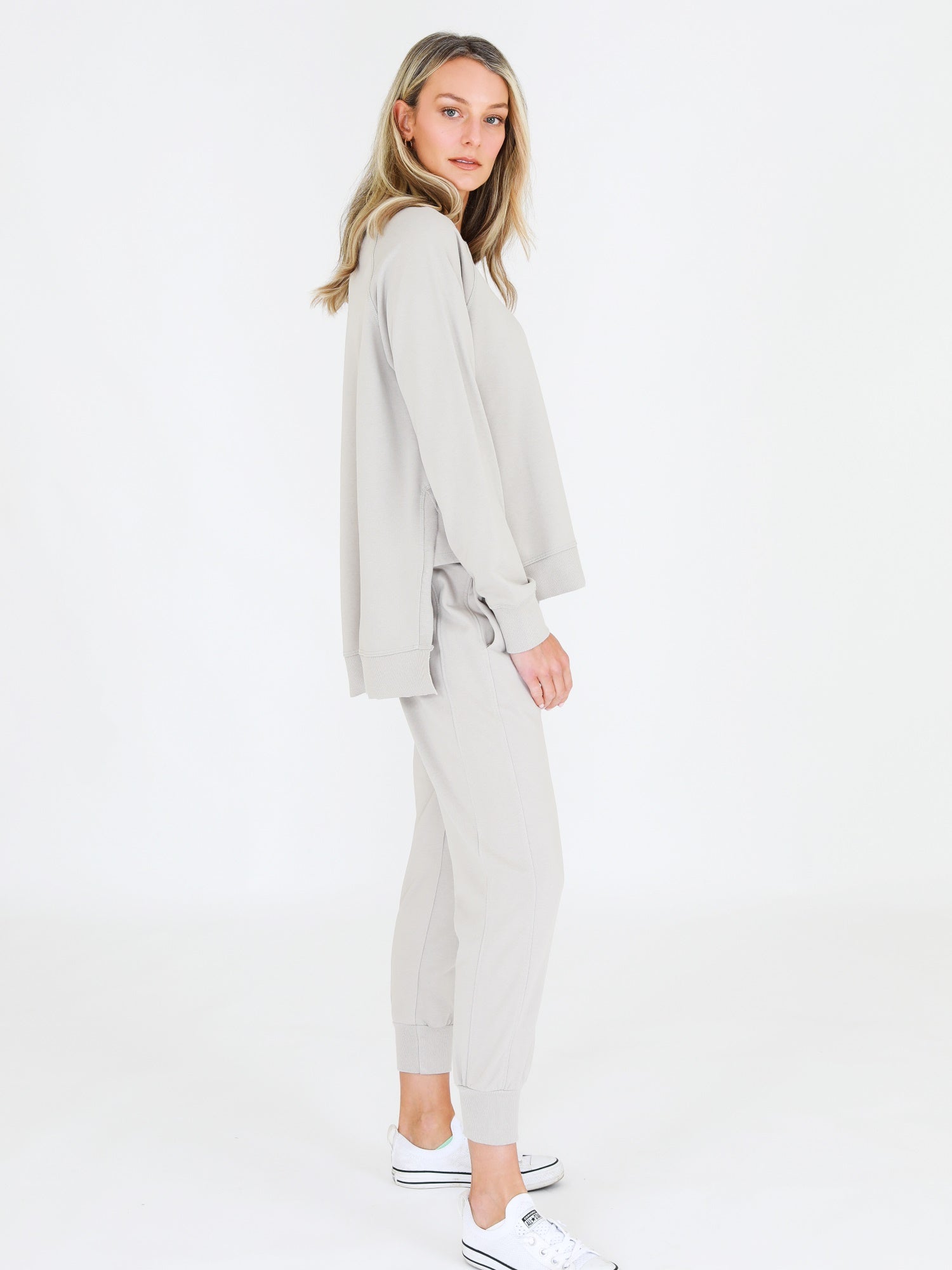 Grey Crewneck Sweatshirt #color_angora
