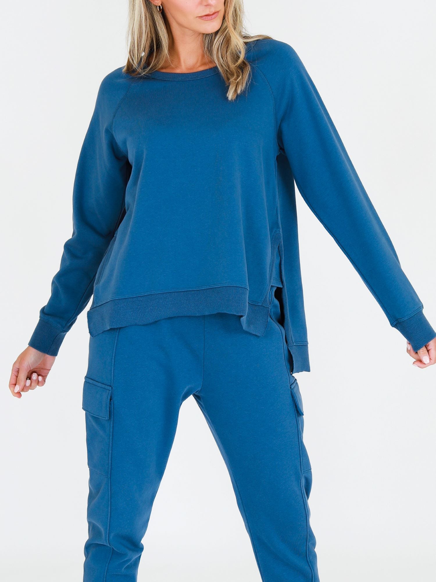 Navy Sweatshirt #color_midnight