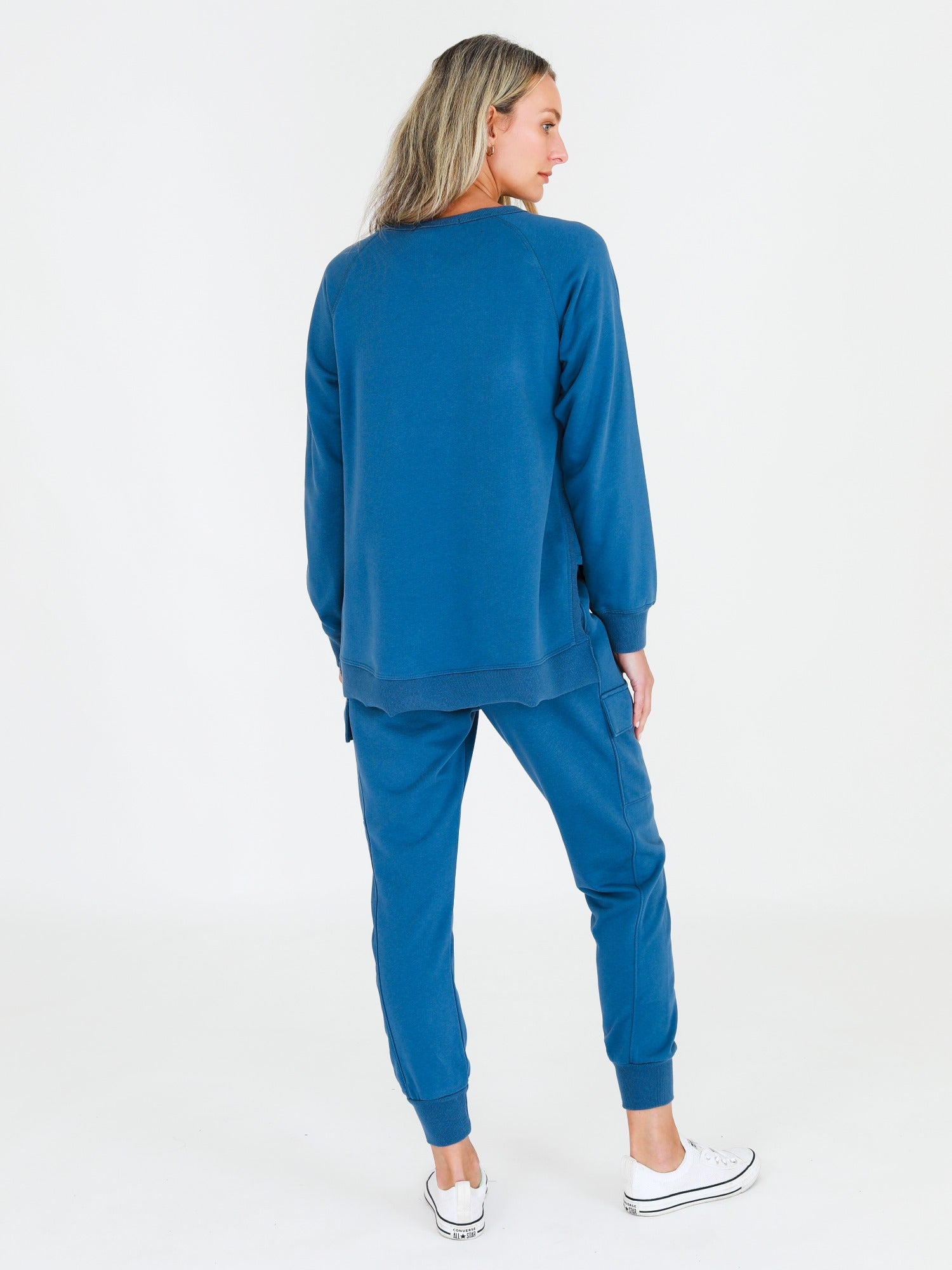 Womens Navy Sweatshirt #color_midnight