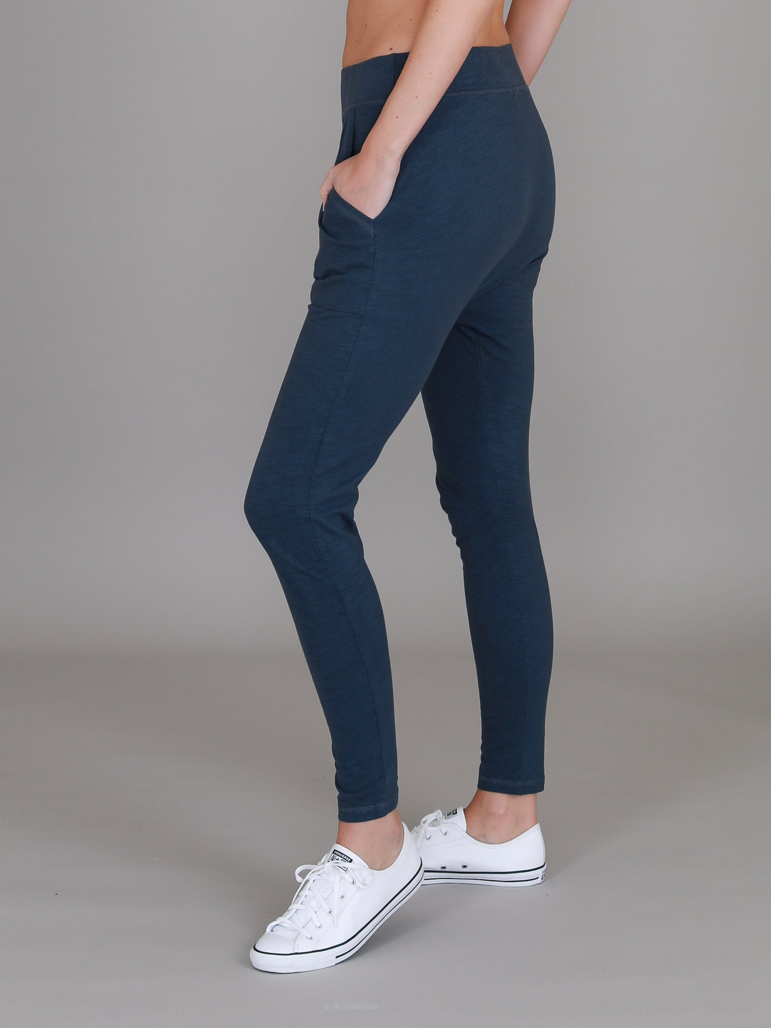 low crotch pants #color_indigo
