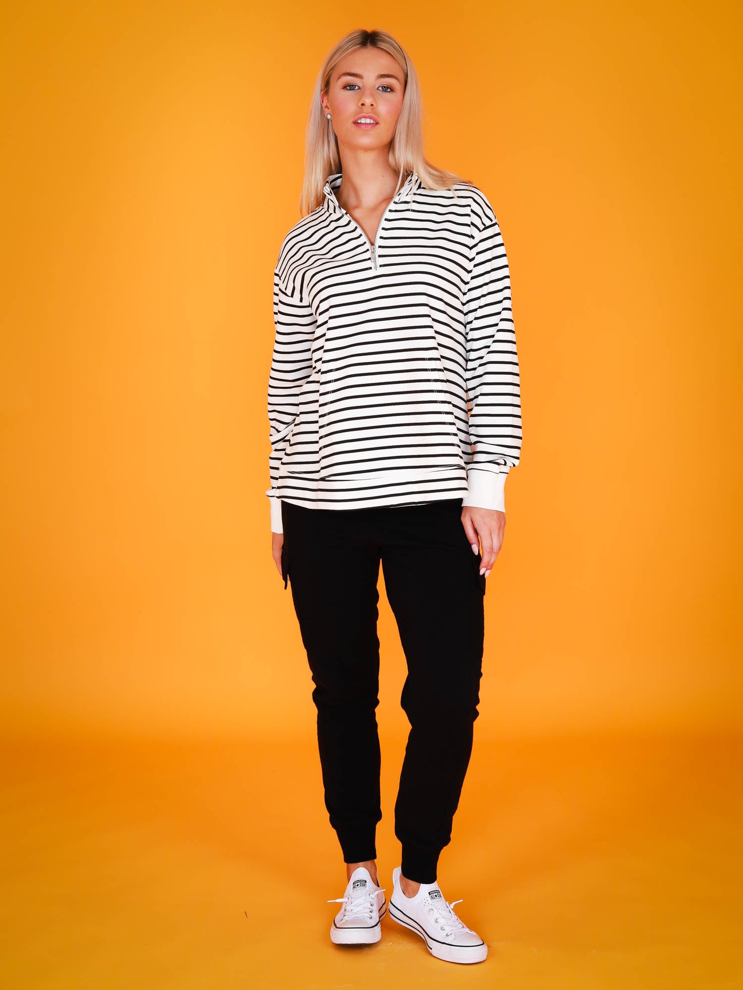 half zip #color_stripe