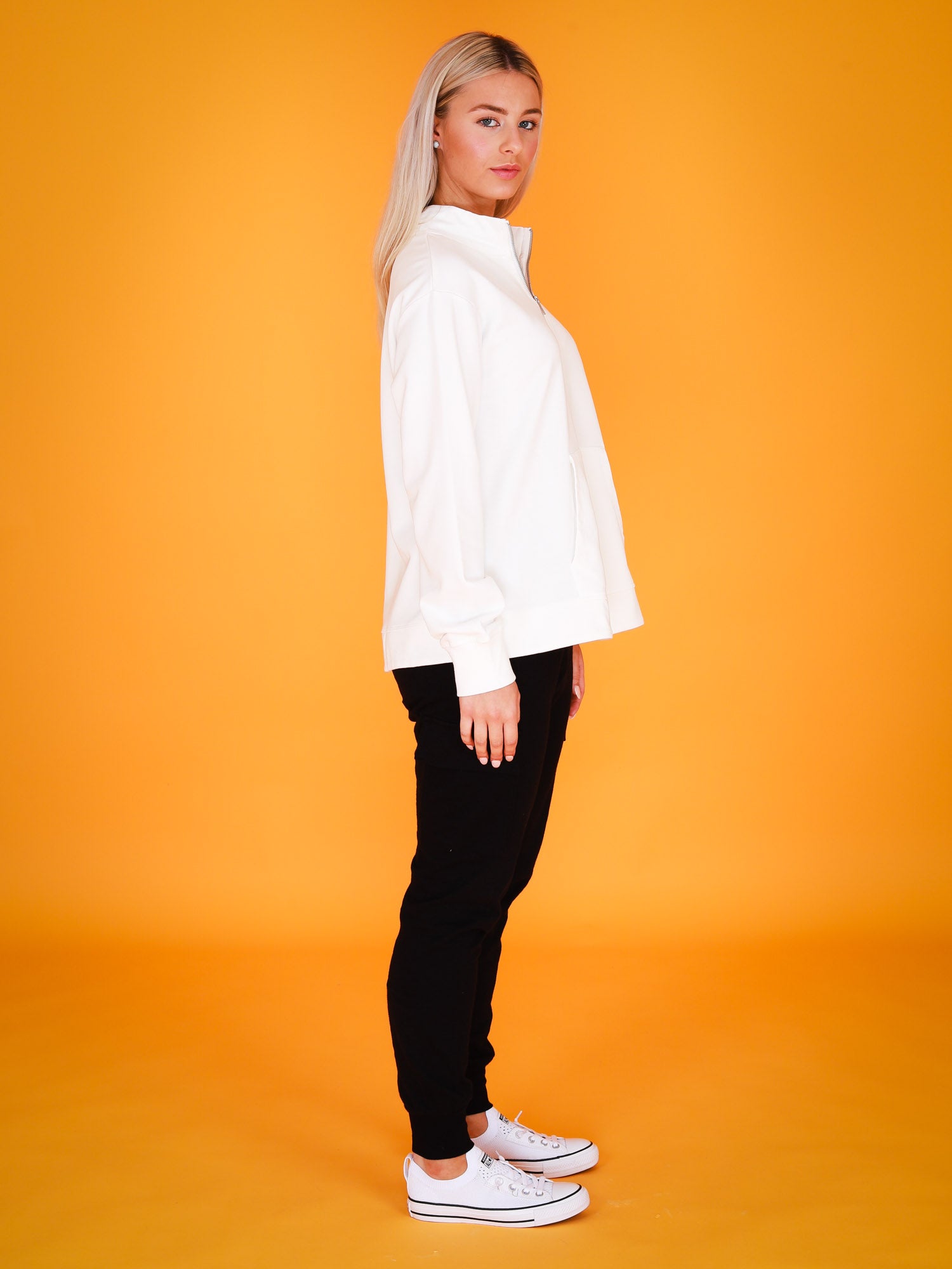 1/4 zip sweater #color_white