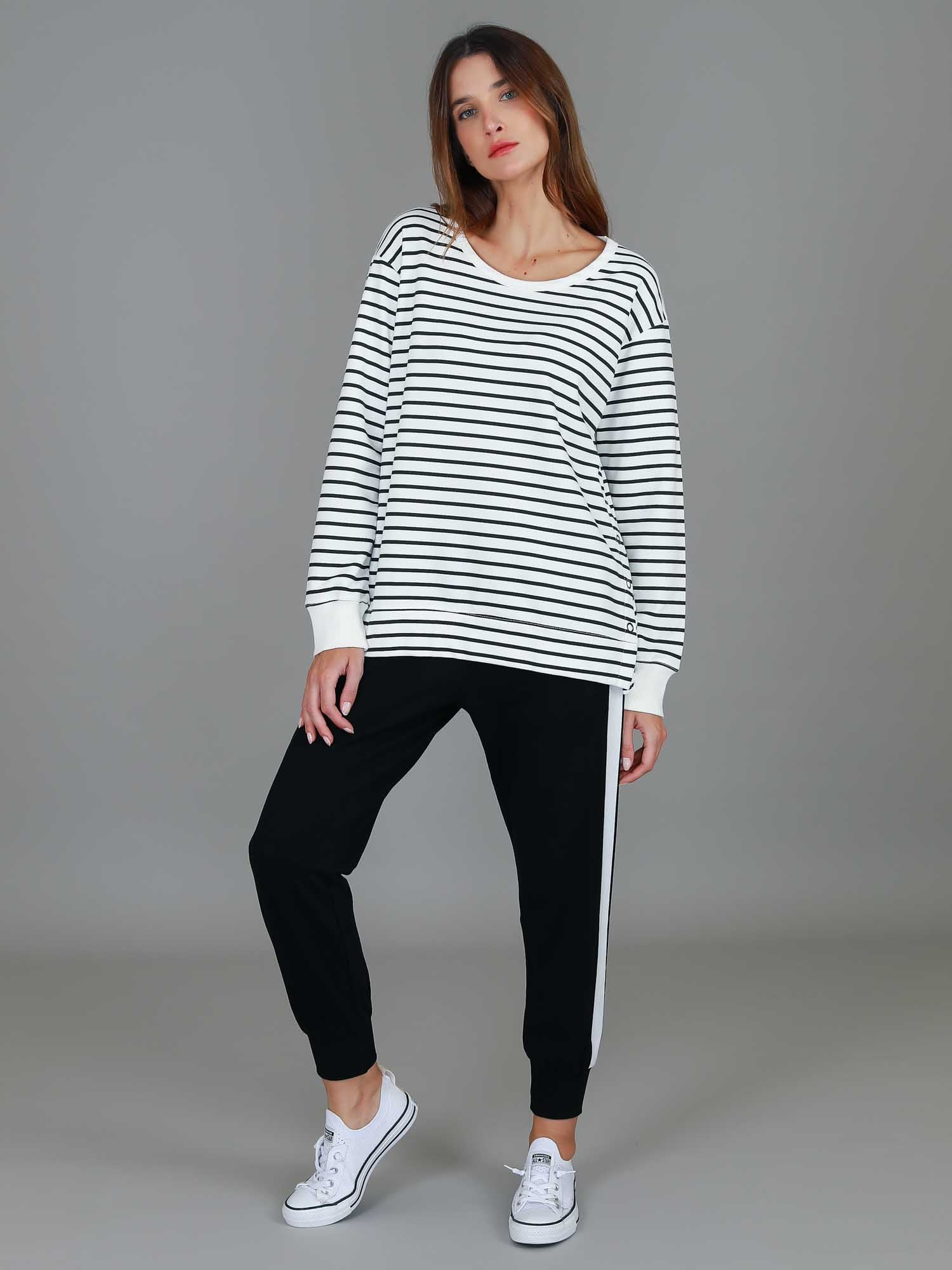 sweatsuit set for women #color_stripe