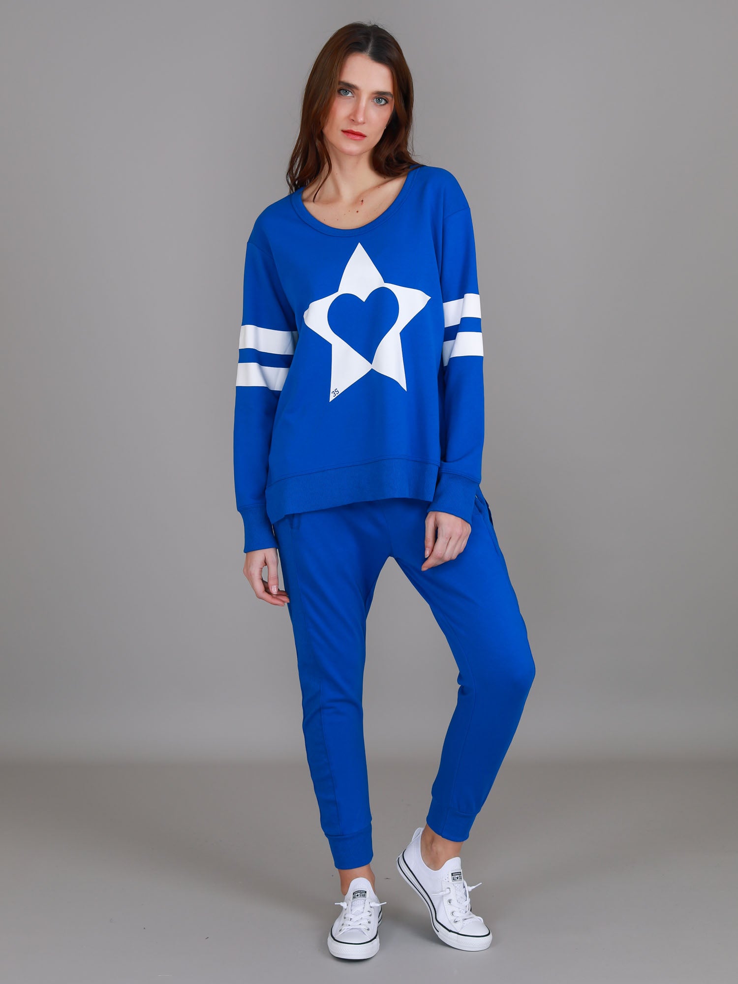 navy blue graphic sweatshirt #color_sapphire