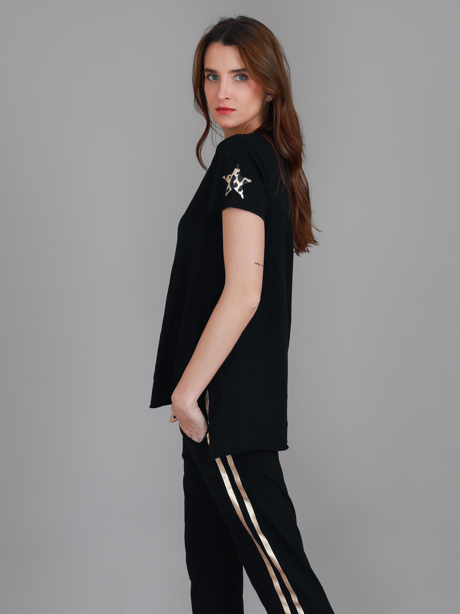 graphic t shirt #color_black
