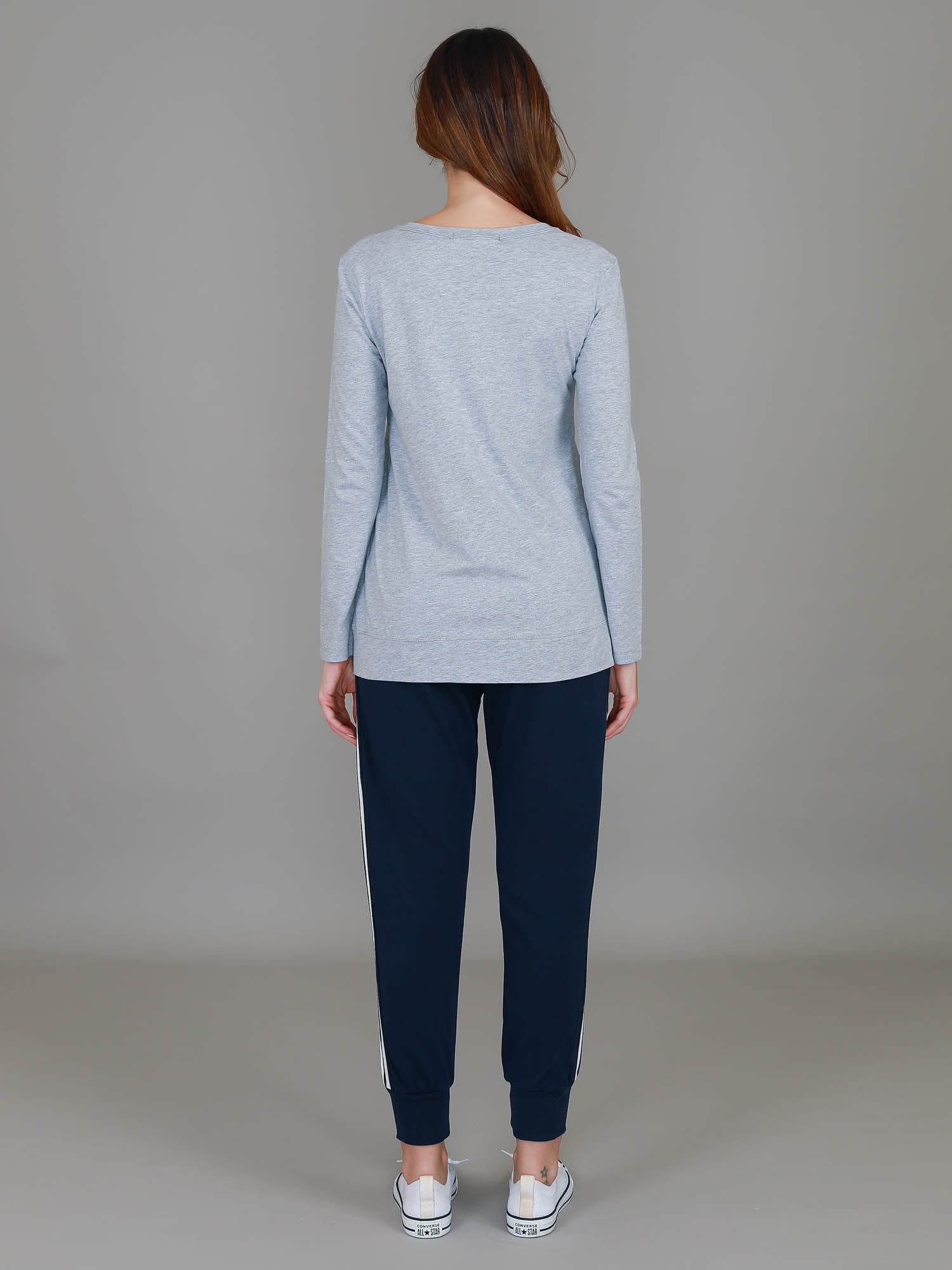 deep v-neck top long sleeve #color_grey marle