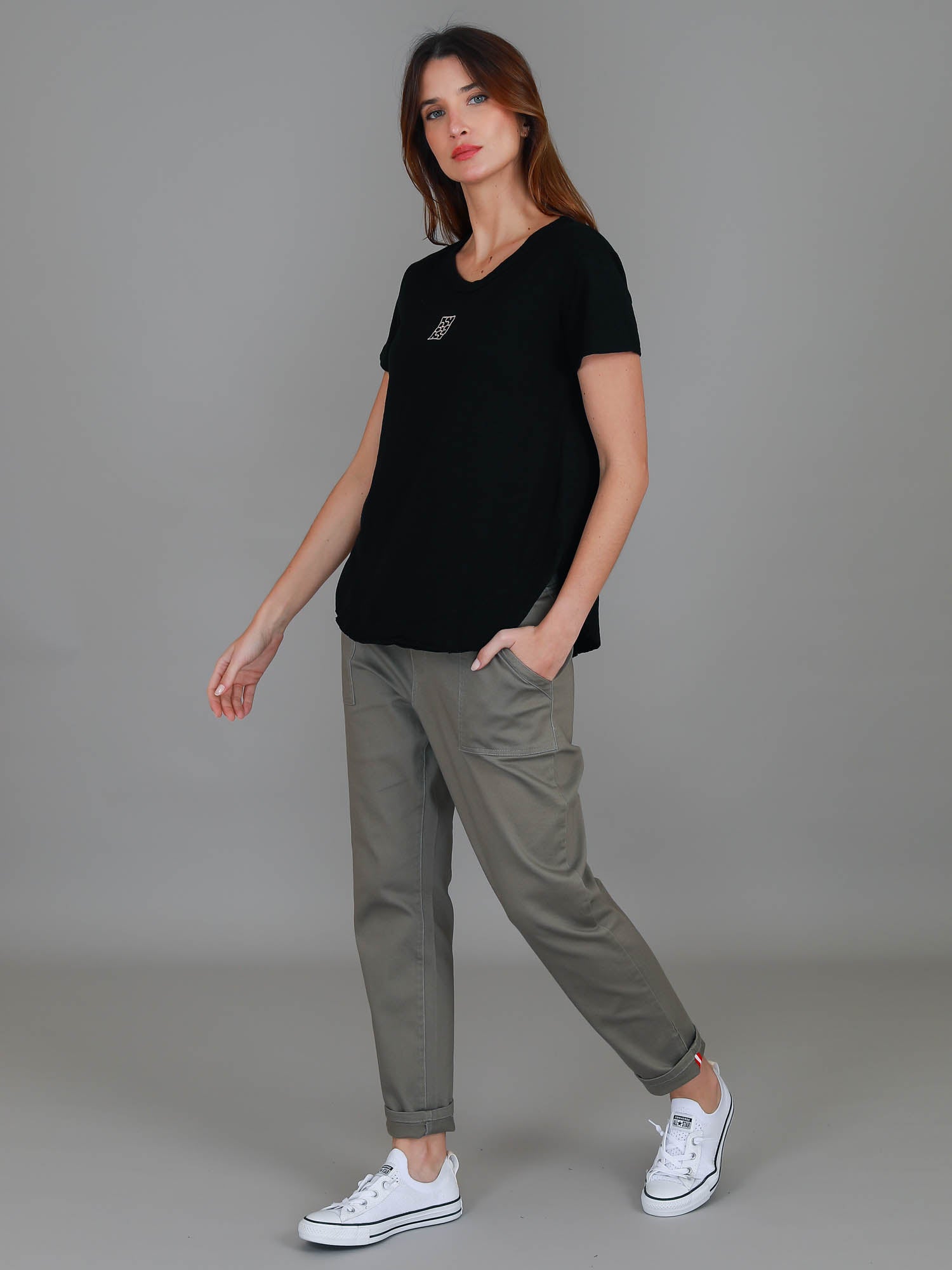 black winter top #color_black