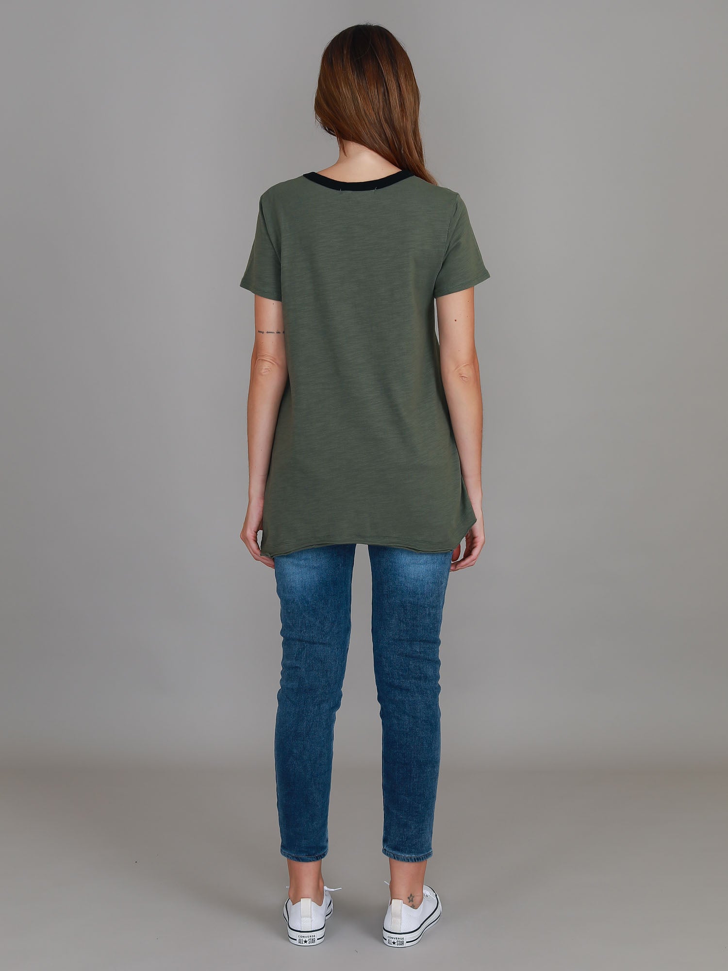 v-neck tshirt #color_khaki