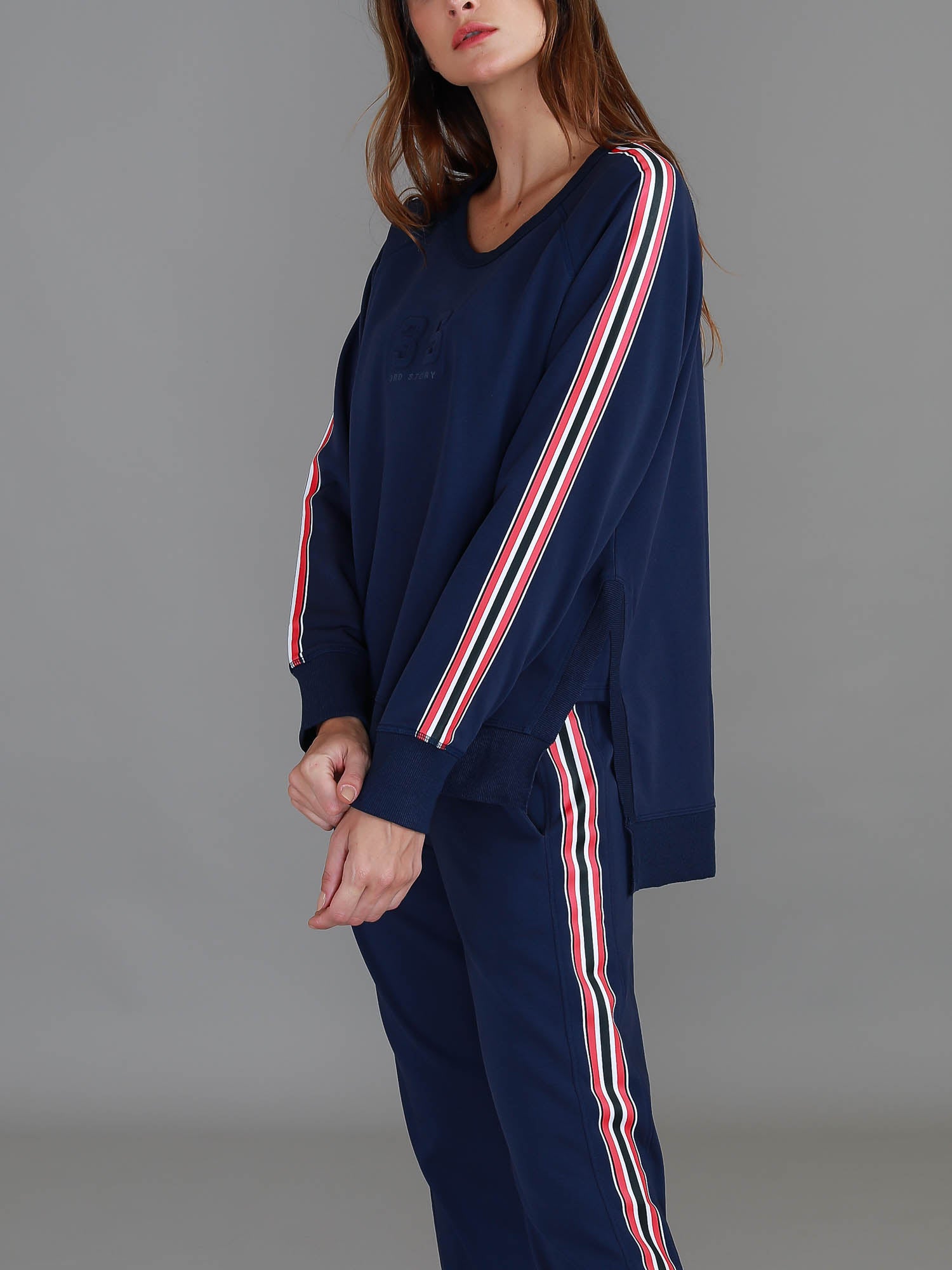 pullover crewneck #color_navy