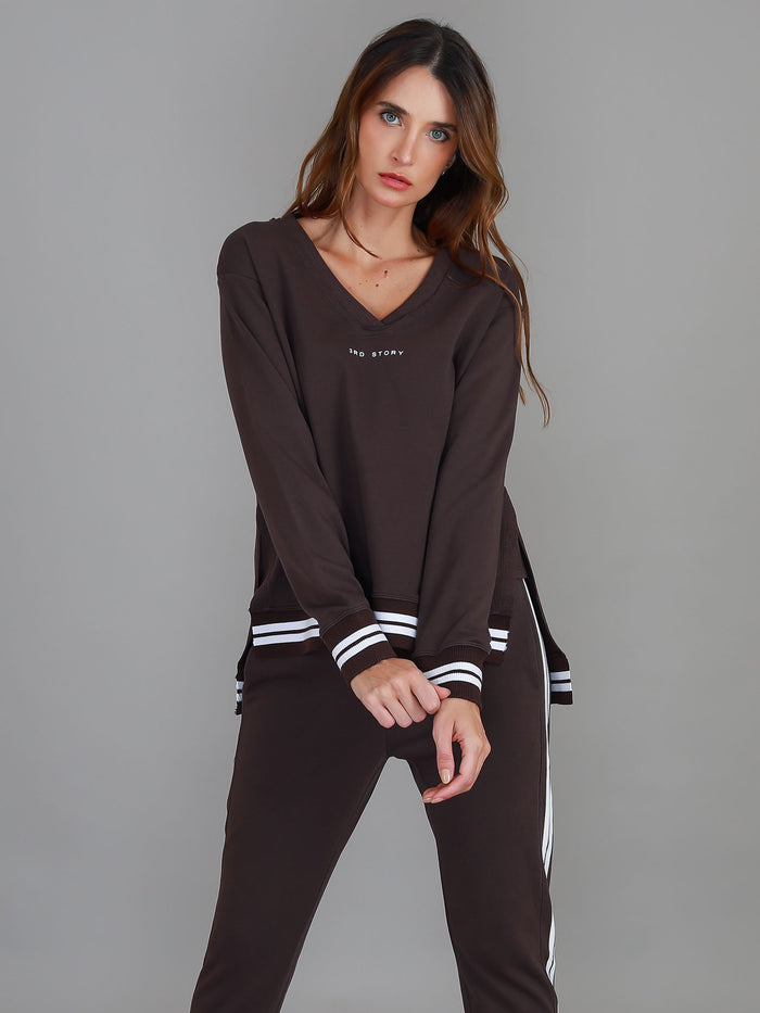Pammy Oversized V-Neck Sweatshirt