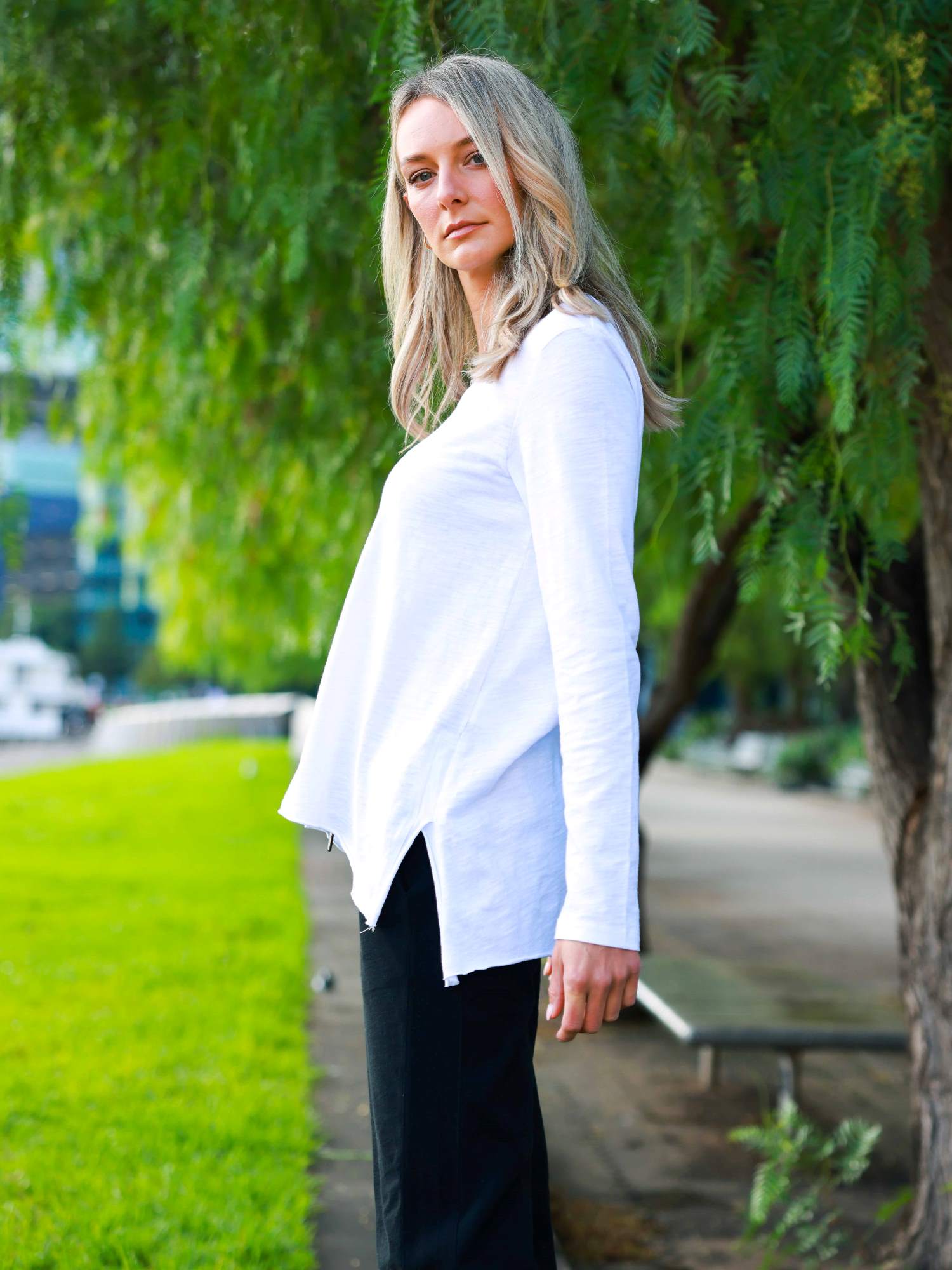 white tshirt #color_white