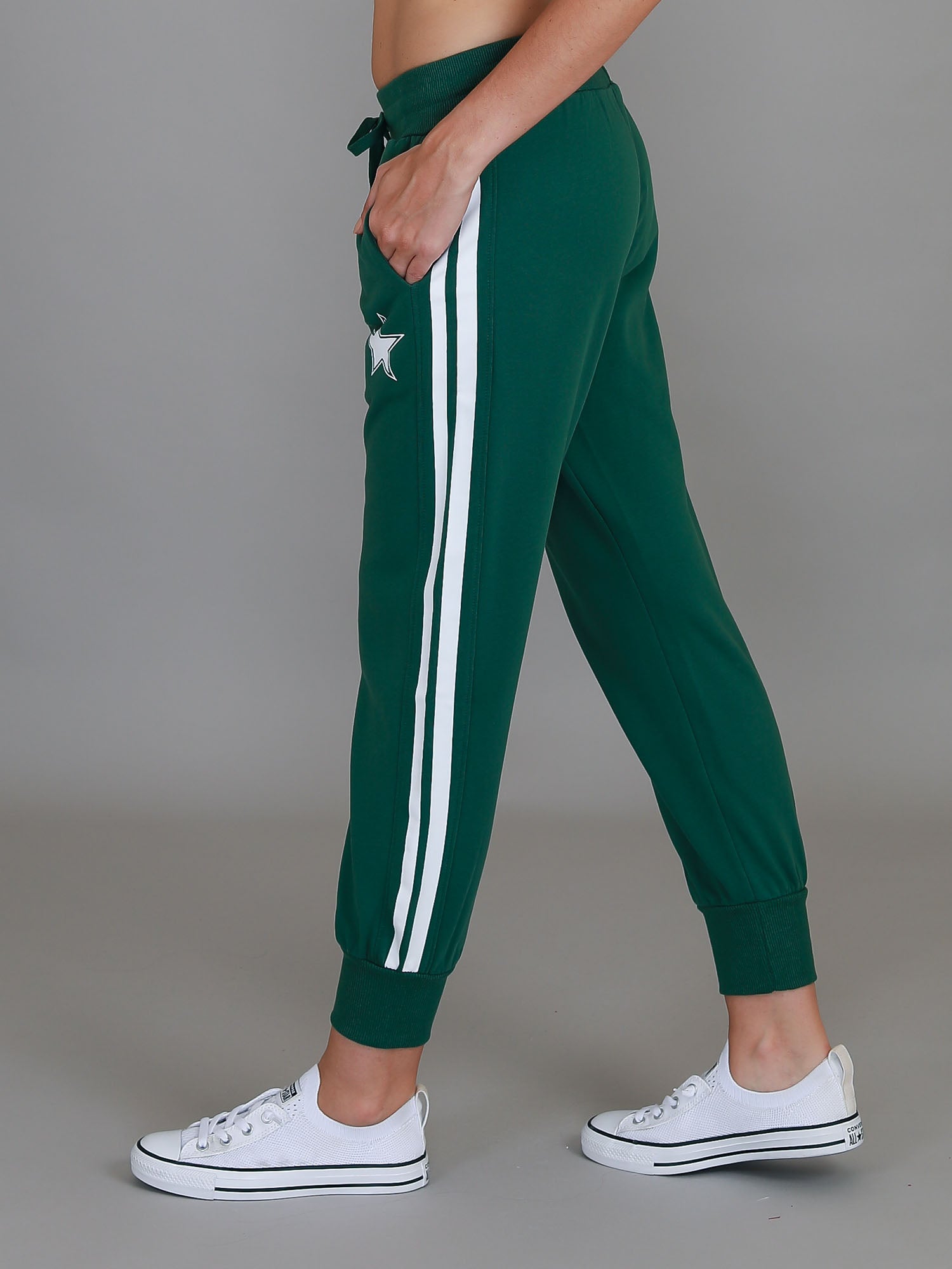 best women's sweatpants #color_ivy