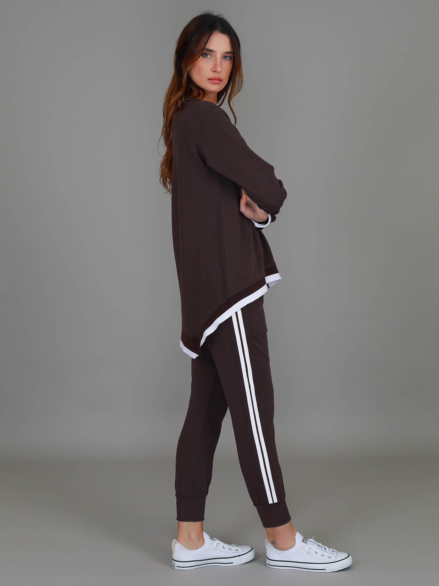 womans tracksuit #color_truffle