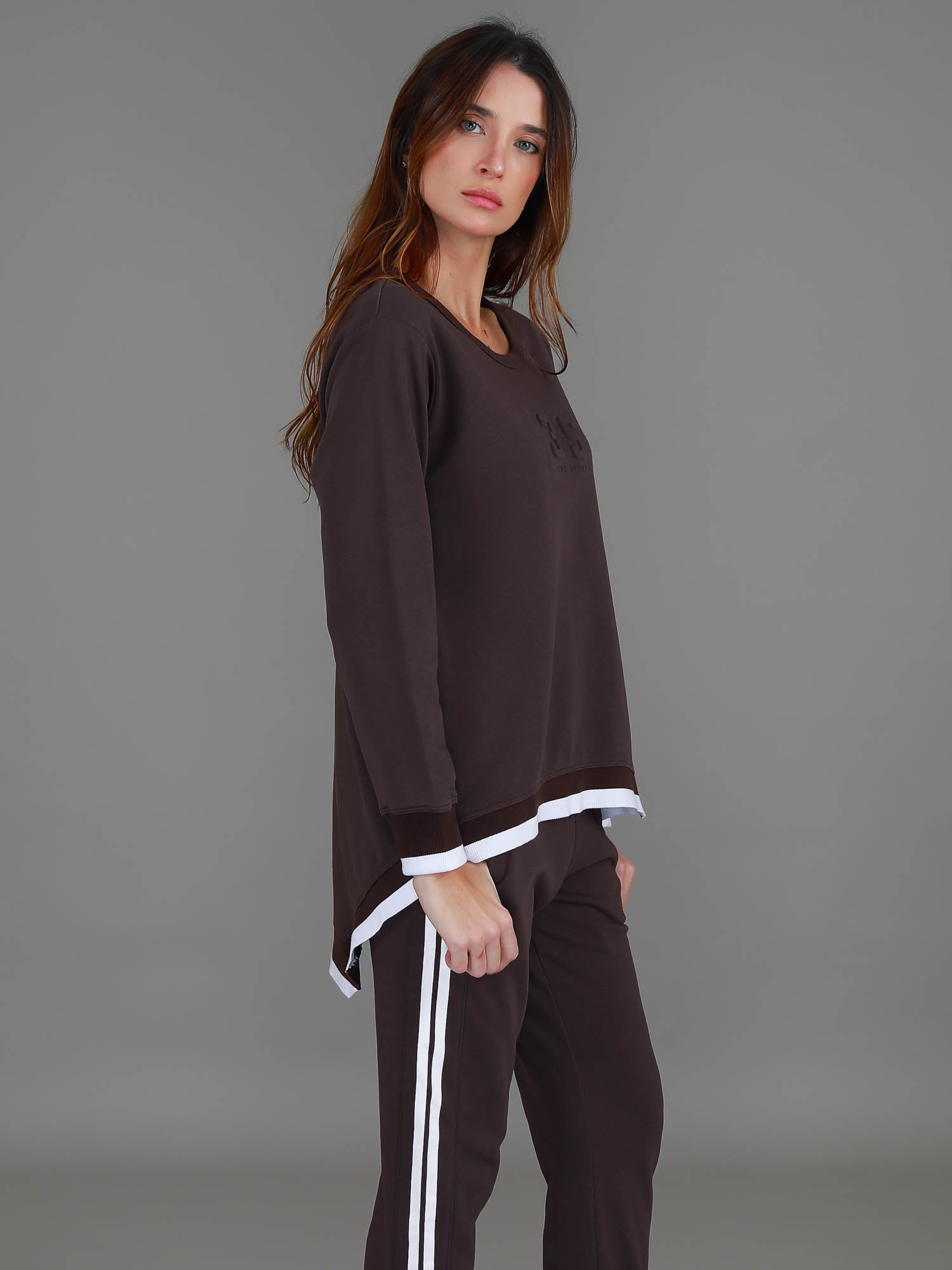 tracksuit jumper #color_truffle