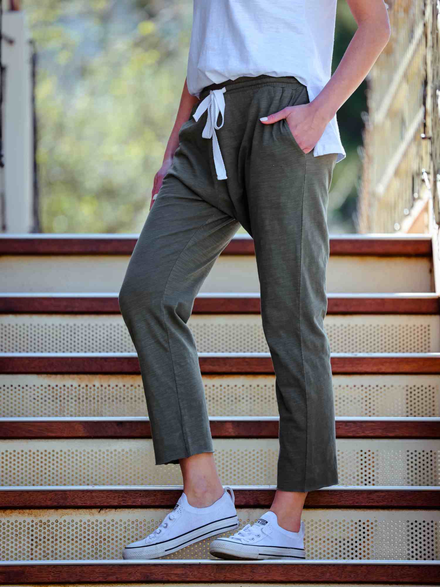 female joggers #color_woody