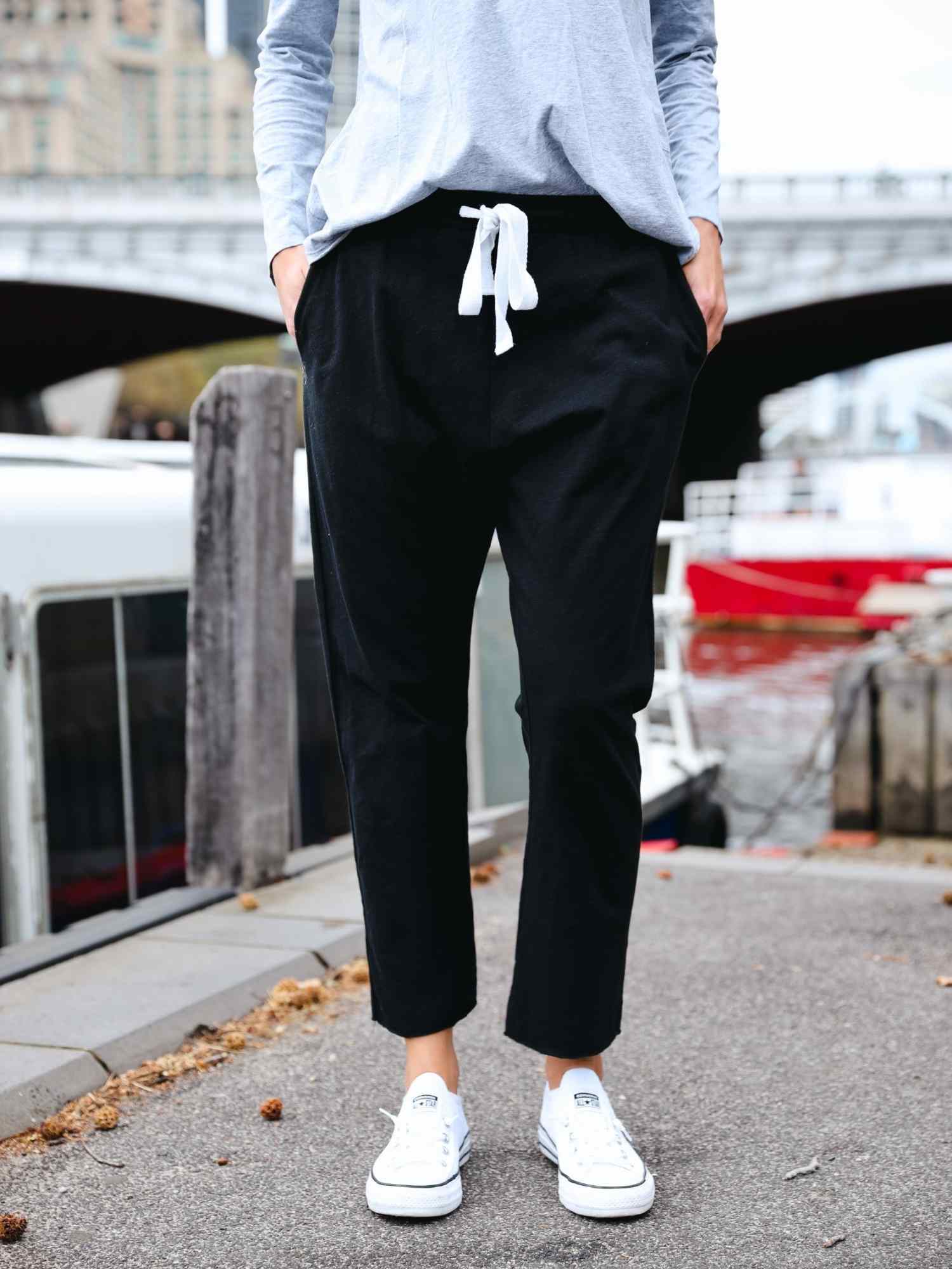 jogger pant #color_black