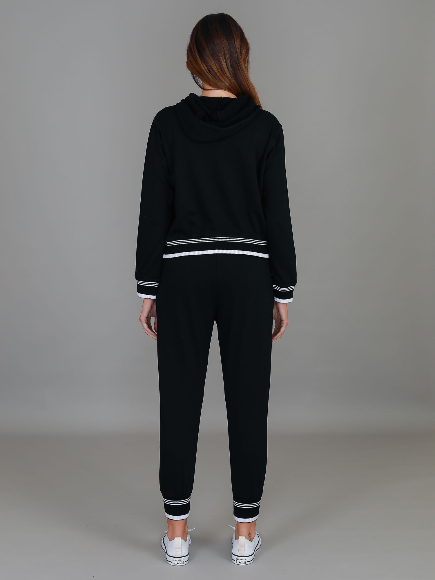 women's sweatshirts australia #color_black