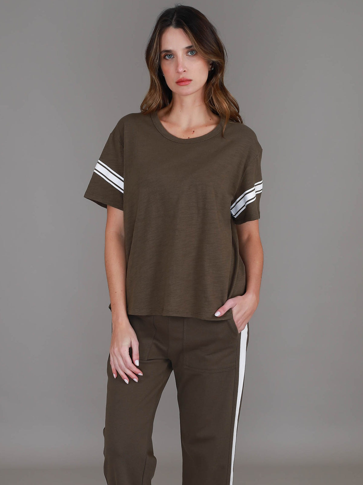 olive sleeve band tee #color_dark olive