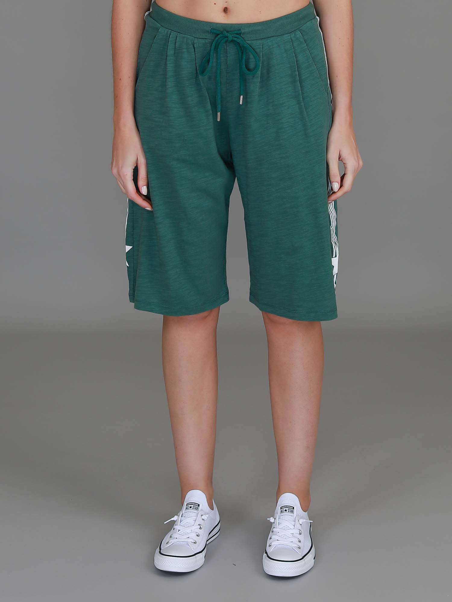 bright green shorts #color_evergreen